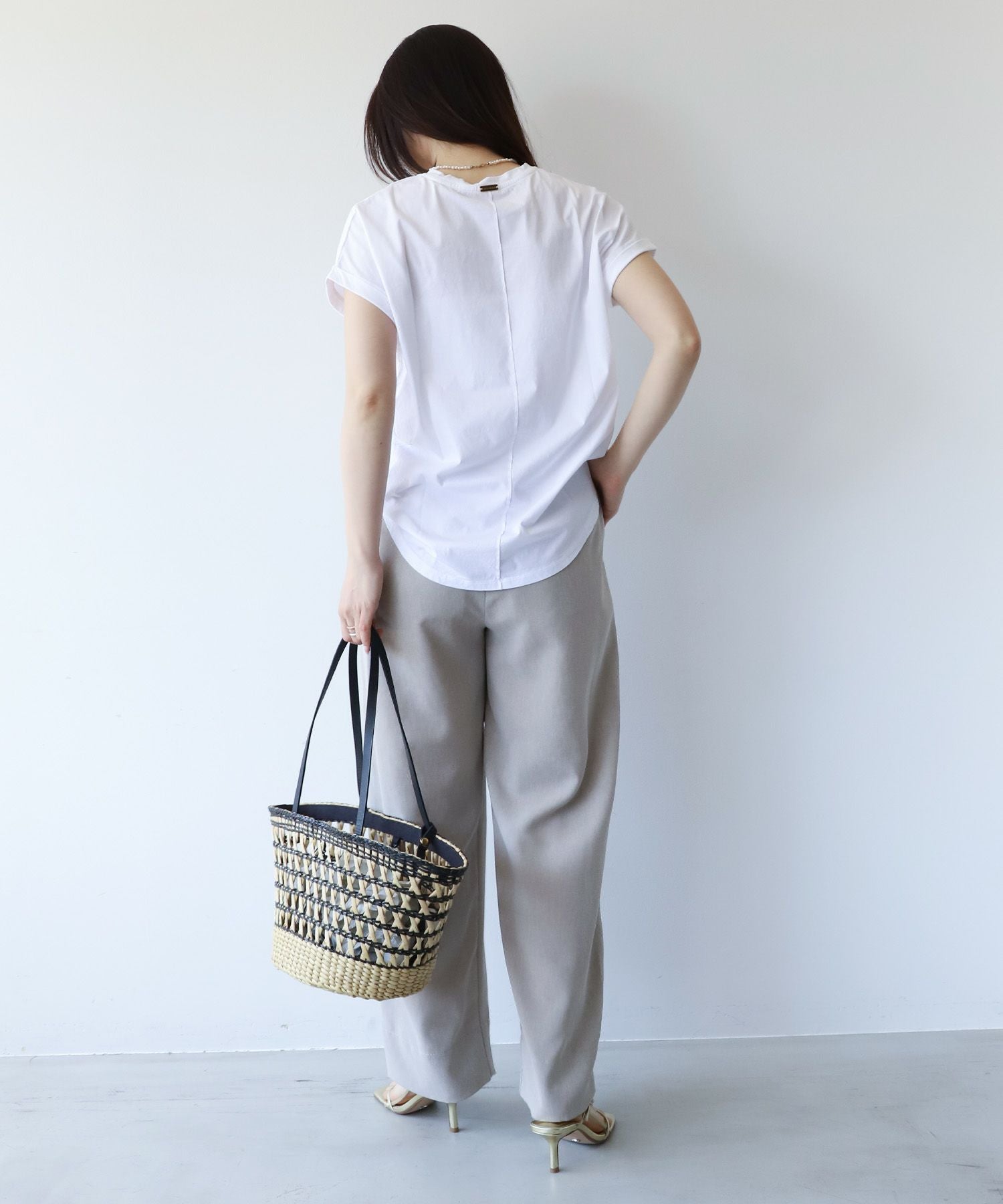 ヘムラウンド T-shirt-Basic color/M00E014CU | MICA&DEAL ONLINE STORE