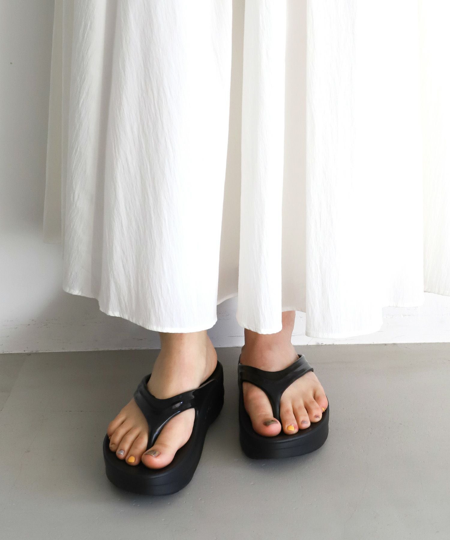 OOFOS】O Omega-リカバリーサンダル/0324310013 | MICA&DEAL ONLINE STORE