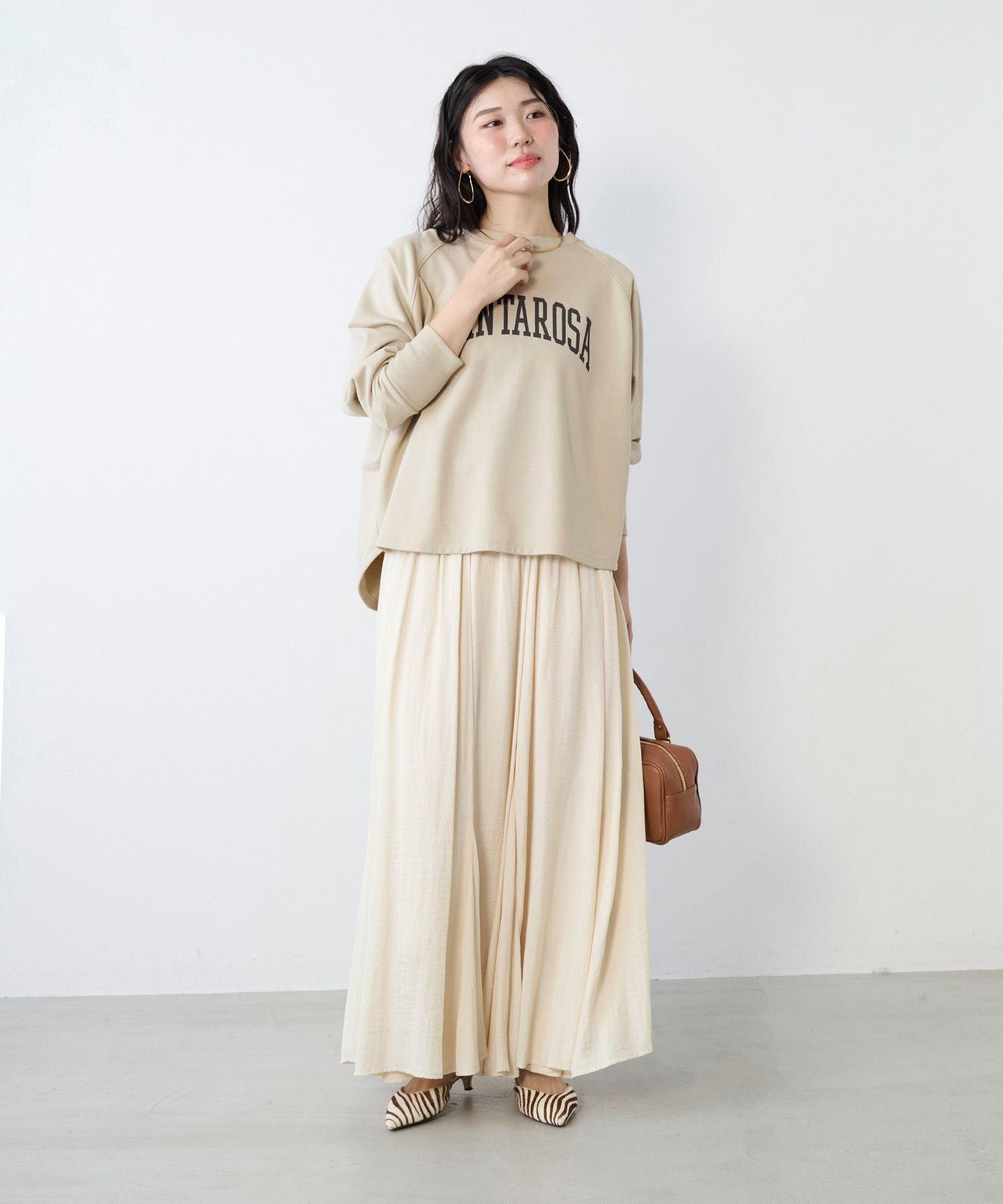 【新品タグ付】マイカアンドディール　ヘムフレアロングスカート（ベージュ） ヘムフレアロングスカート | MICA&DEAL ONLINE STORE