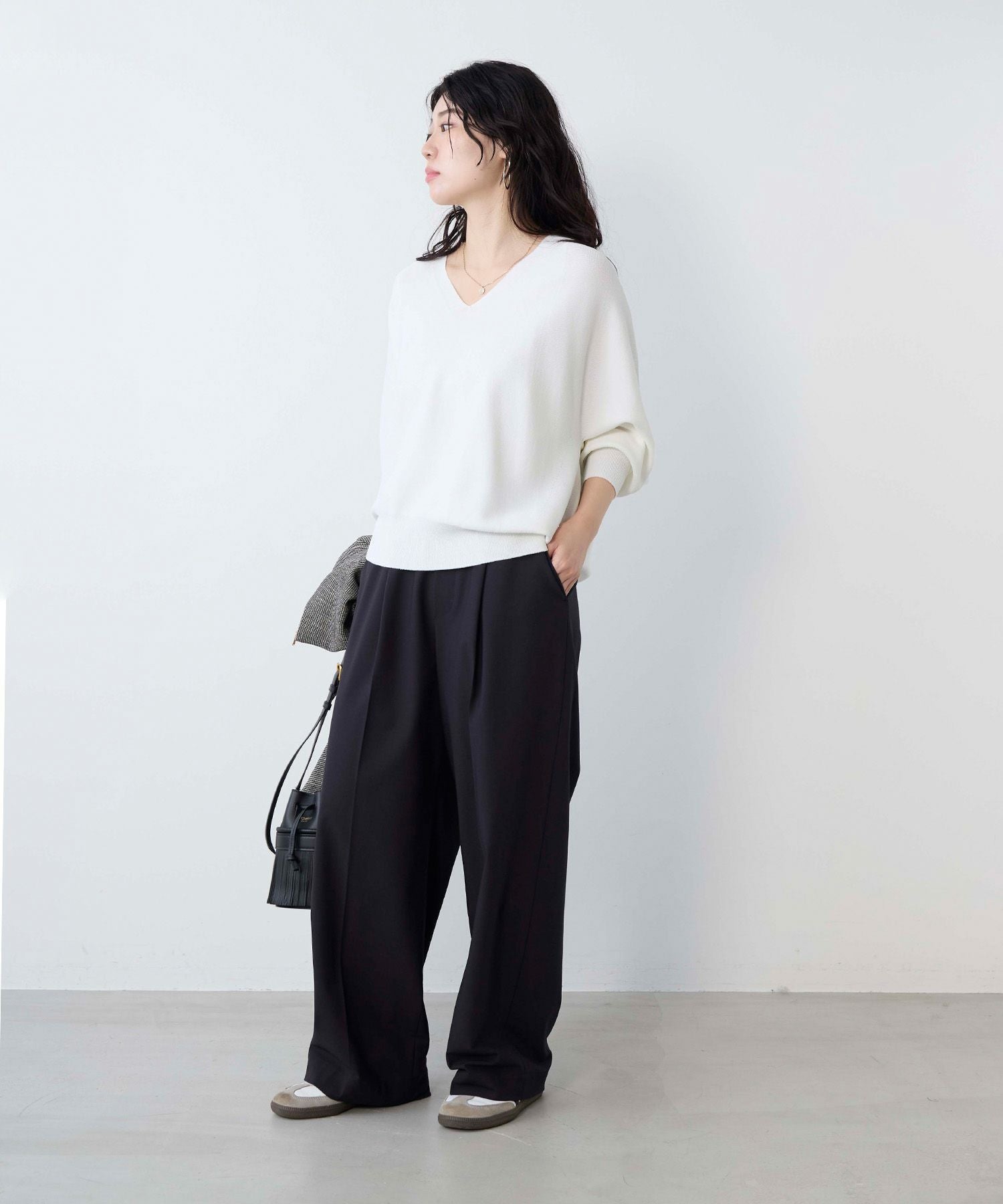 IENA CHESS ホールガーメントVネックニットspickandspan セール】ホールガーメントコクーンVネックプルオーバー◇（ニット