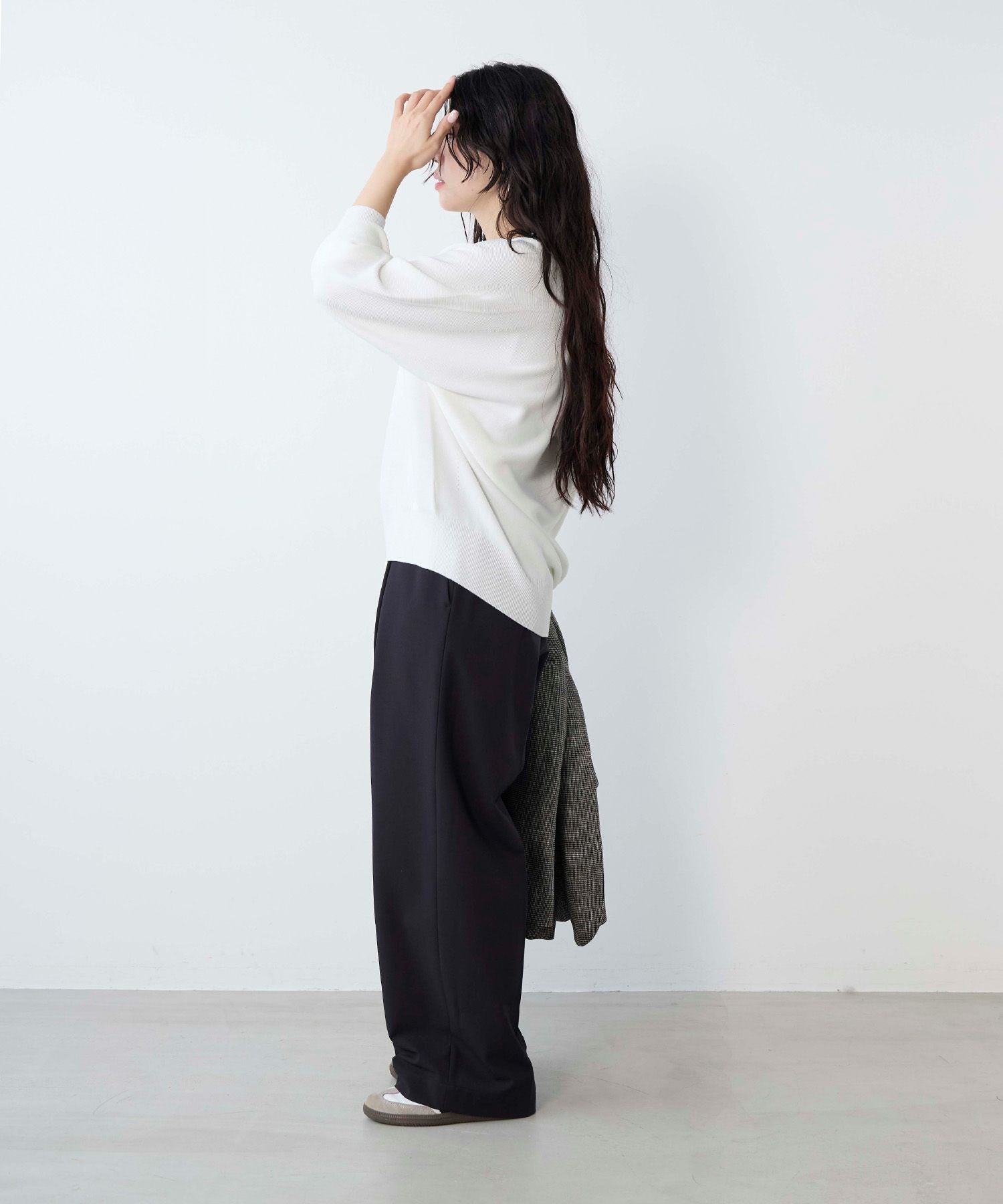 ホールガーメントVネックニットプルオーバー | MICA&DEAL ONLINE STORE