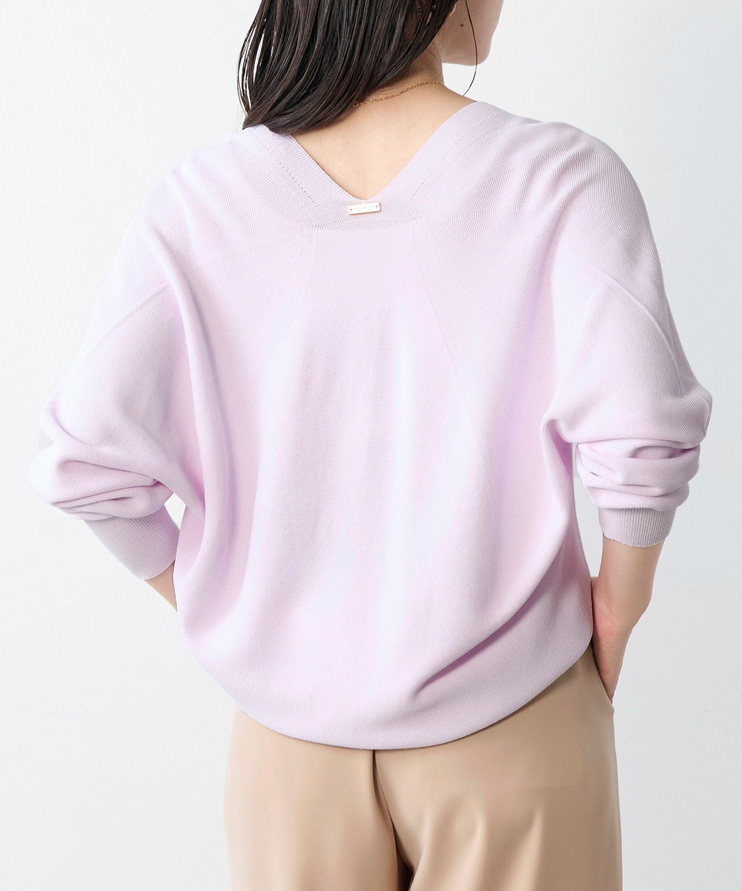 ホールガーメントVネックニットプルオーバー | MICA&DEAL ONLINE STORE