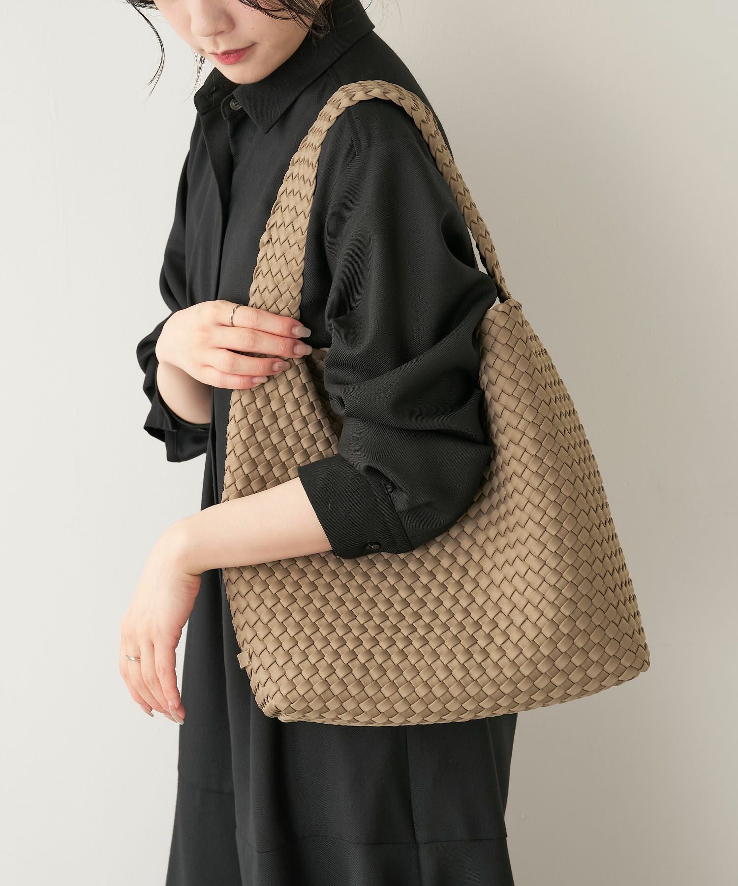 NAGHEDI】ワンショルダーバッグ-Nomad Medium Hobo | MICA&DEAL ONLINE