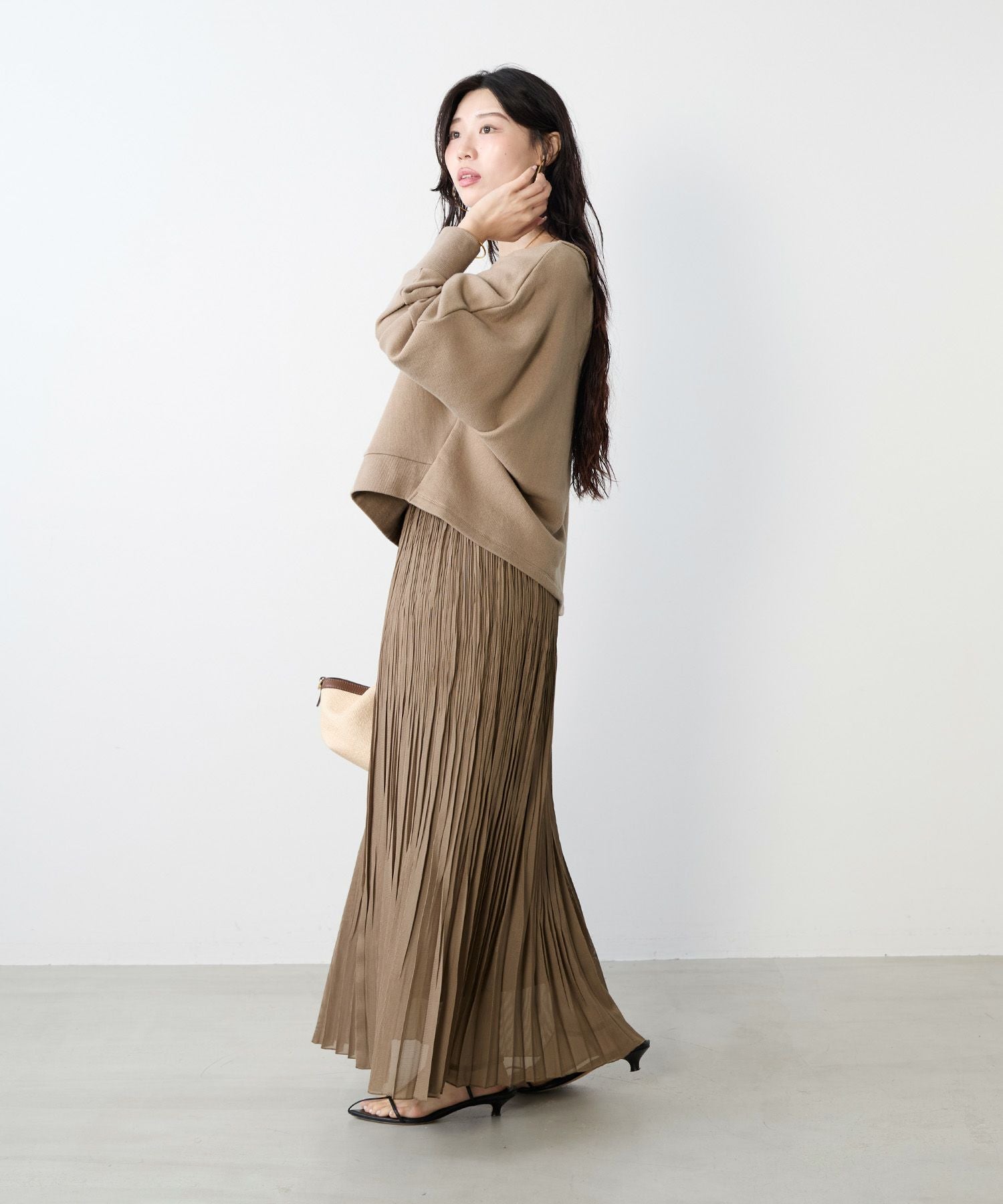 リネンブレンドドルマンルーズスウェット | MICA&DEAL ONLINE STORE