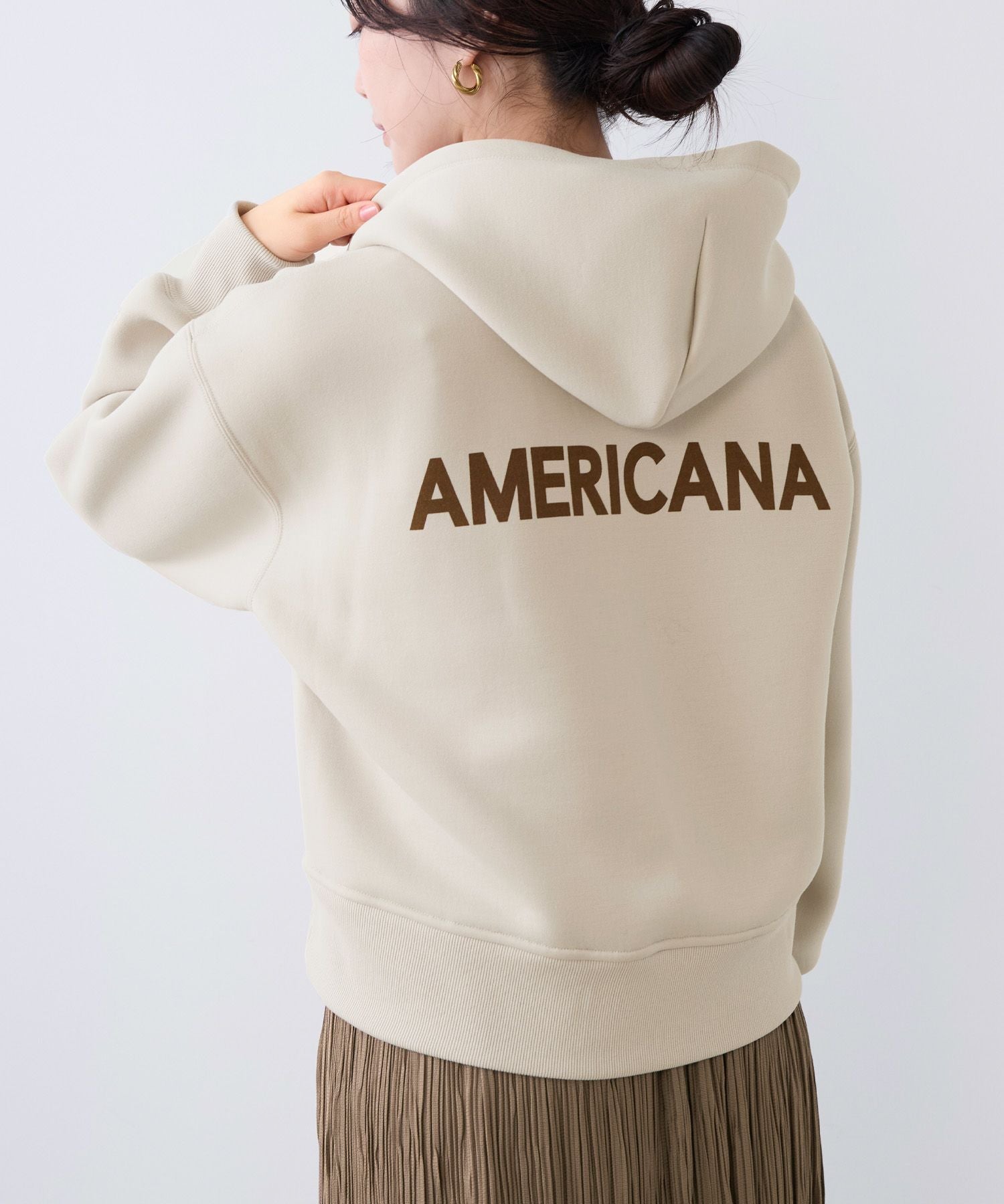 BEEDEN バックロゴ クロップド丈 ジップアップ パーカー AMERICANA】別注-バックロゴクロップドジップアップパーカー