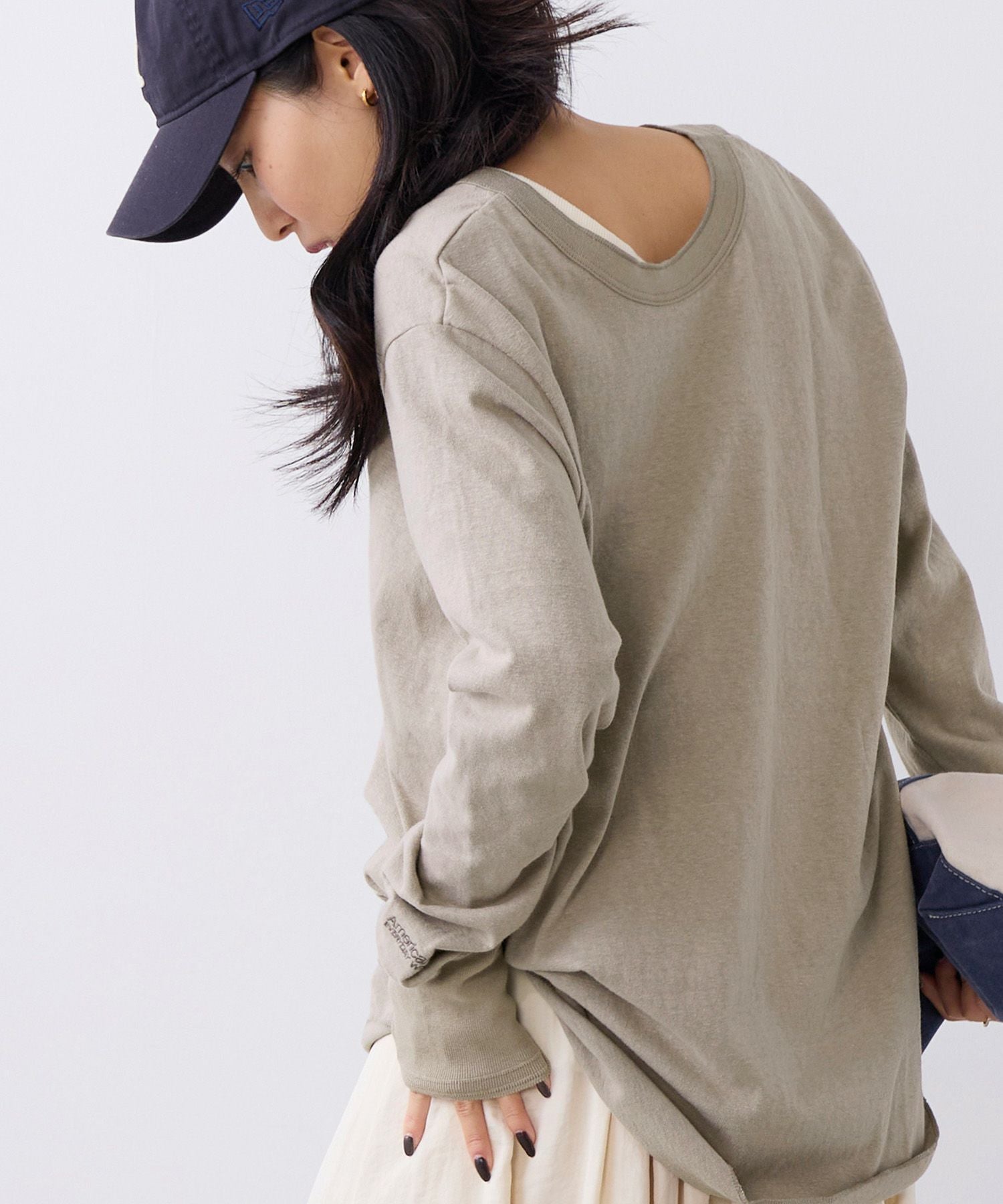 AMERICANA】別注-前後2WAYヘンリーネックロングT-shirt | MICA&DEAL AMERICANA】別注-前後2WAYヘンリーネックロングT-shirt | MICA&DEAL
