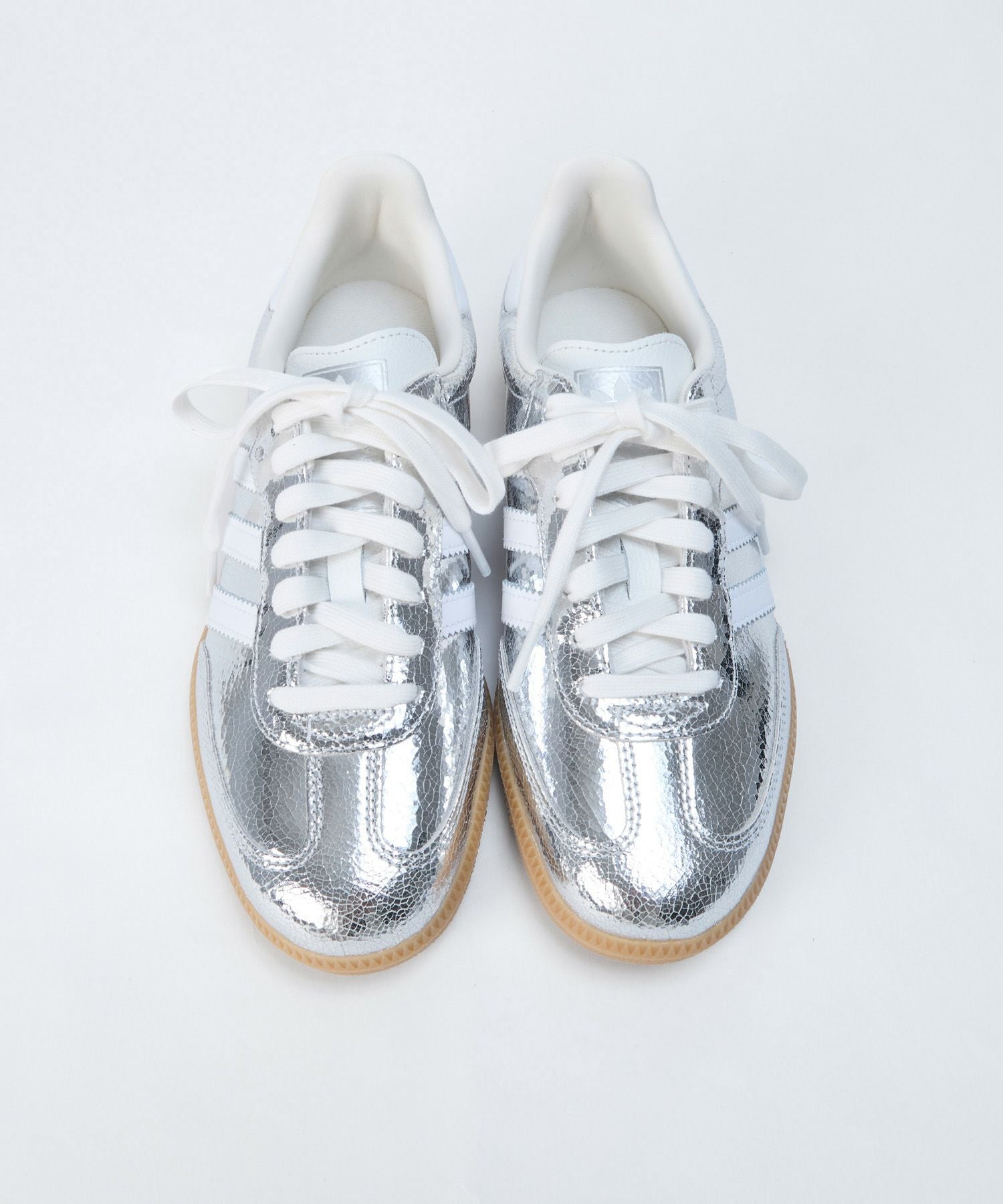 adidas Originals】SAMBA OG W-シルバーメタリックスニーカー