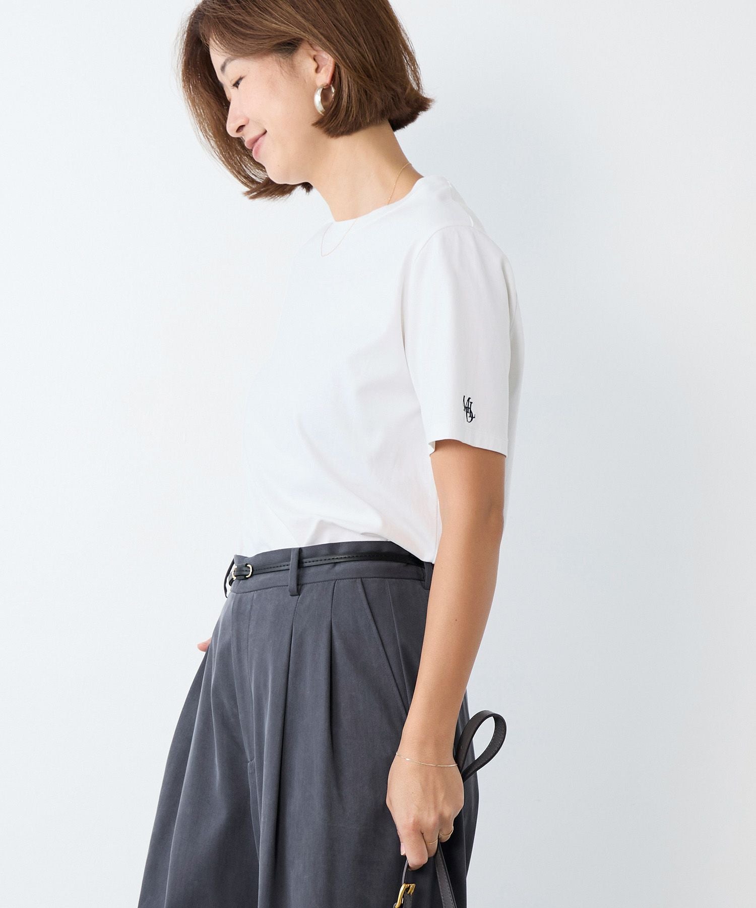 接触冷感/UVカット-ワンポイント刺繍T-shirt | MICA&DEAL ONLINE STORE
