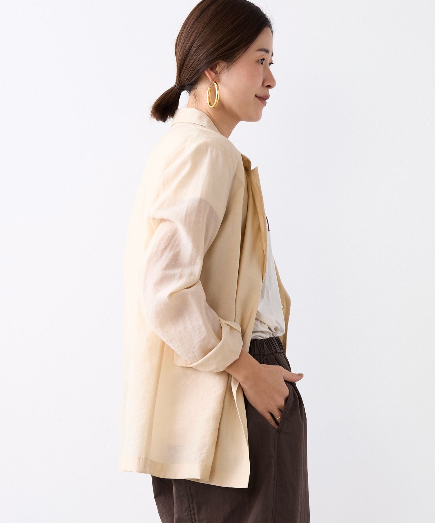美品✨MICA&DEAL シアーライトジャケット リネン ダブルボタン カーキ MICA&DEAL（マイカ＆ディール）の「ダブルジャケット（テーラード