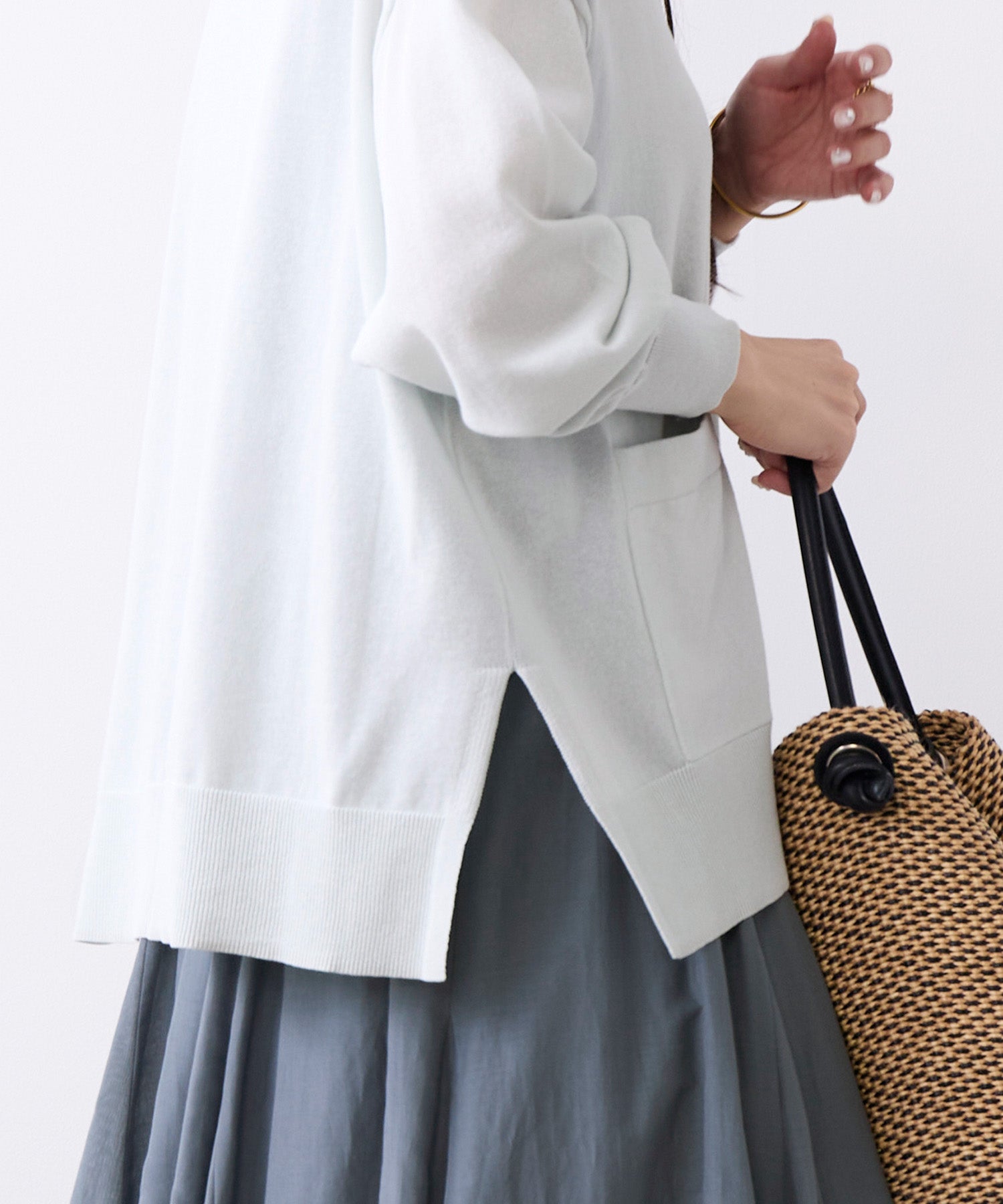 Vネックハイツイストセミシアーカーディガン | MICA&DEAL ONLINE STORE