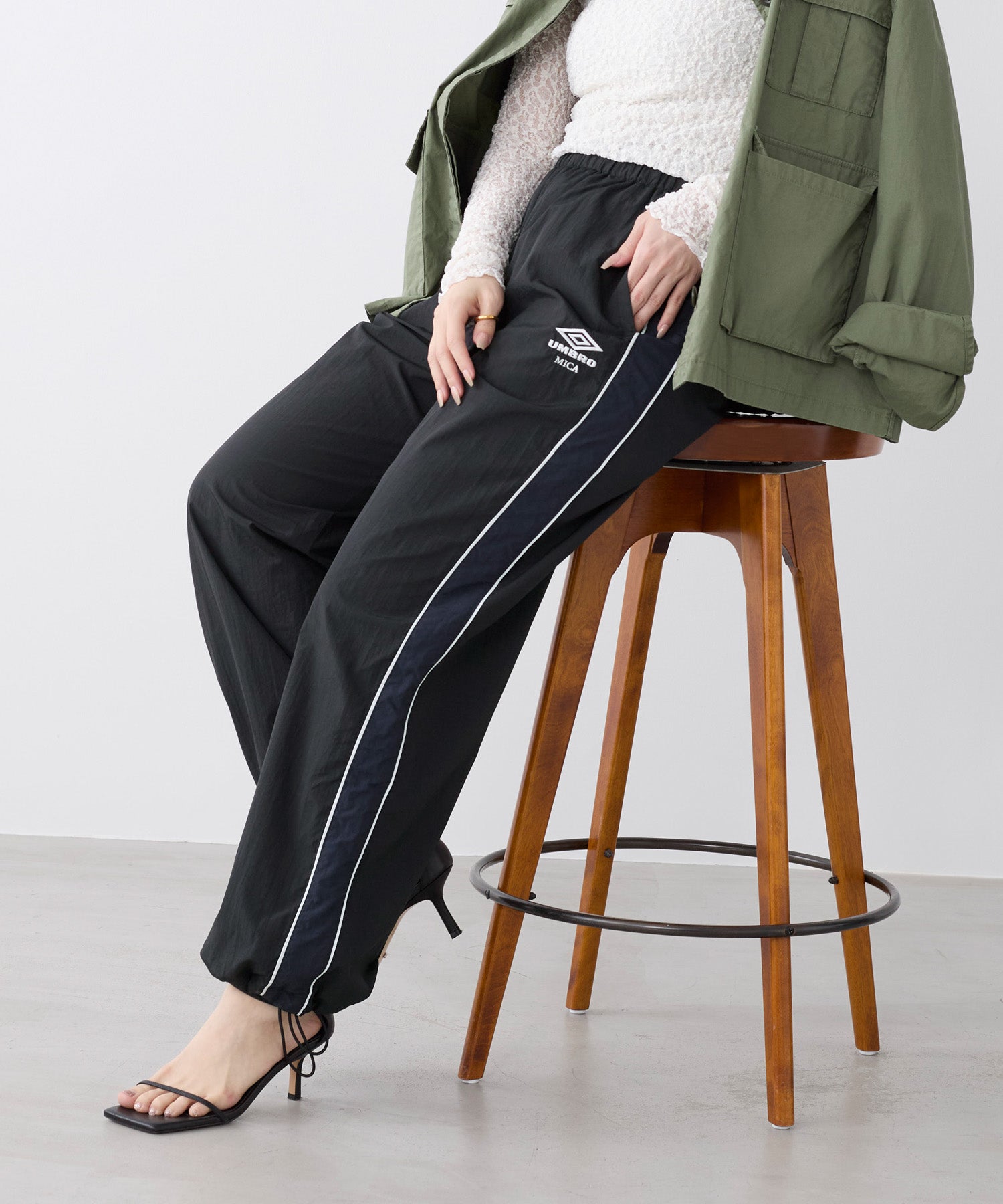 UMBRO×MICA&DEAL】配色ナイロントラックパンツ | MICA&DEAL ONLINE STORE