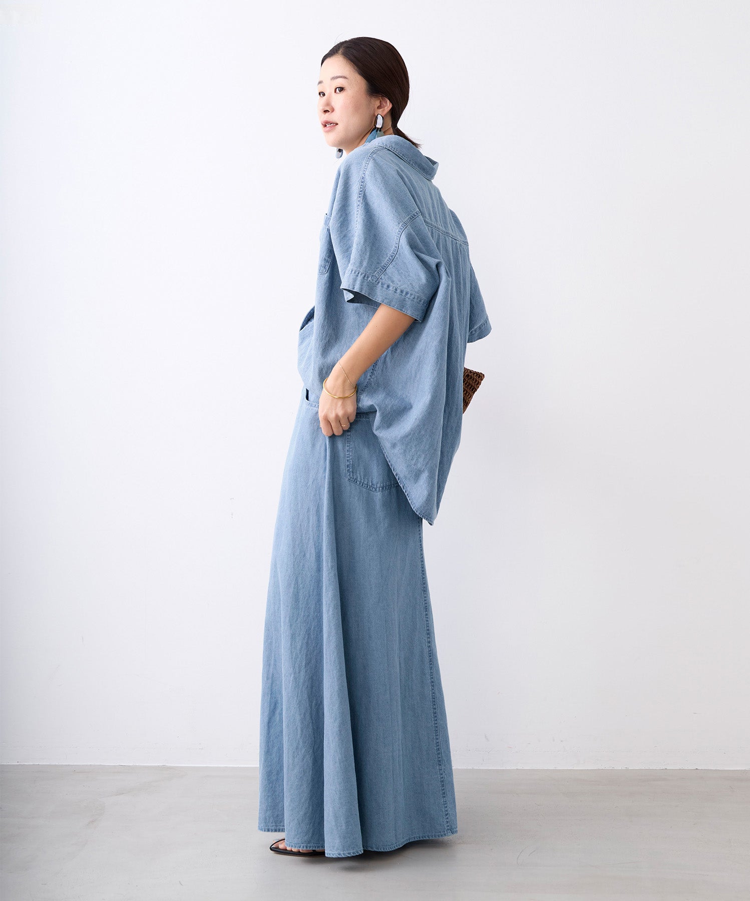 【未使用】45R モンプチデニムブラウス 45R（フォーティファイブアール）の「モンプチデニムブラウス（）」 - WEAR