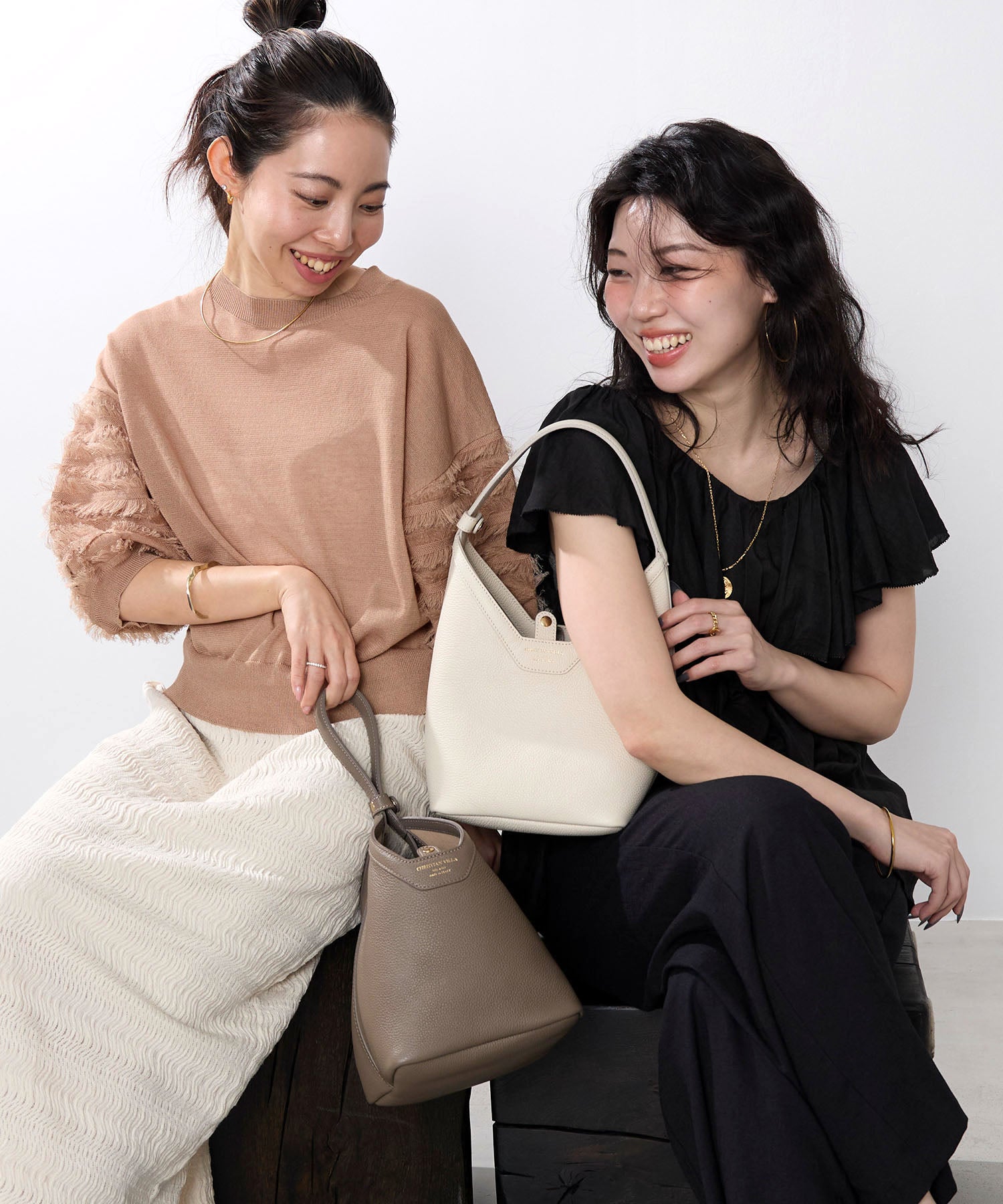 CHRISTIAN VILLA】レザースクエアハンドバッグ | MICA&DEAL ONLINE STORE