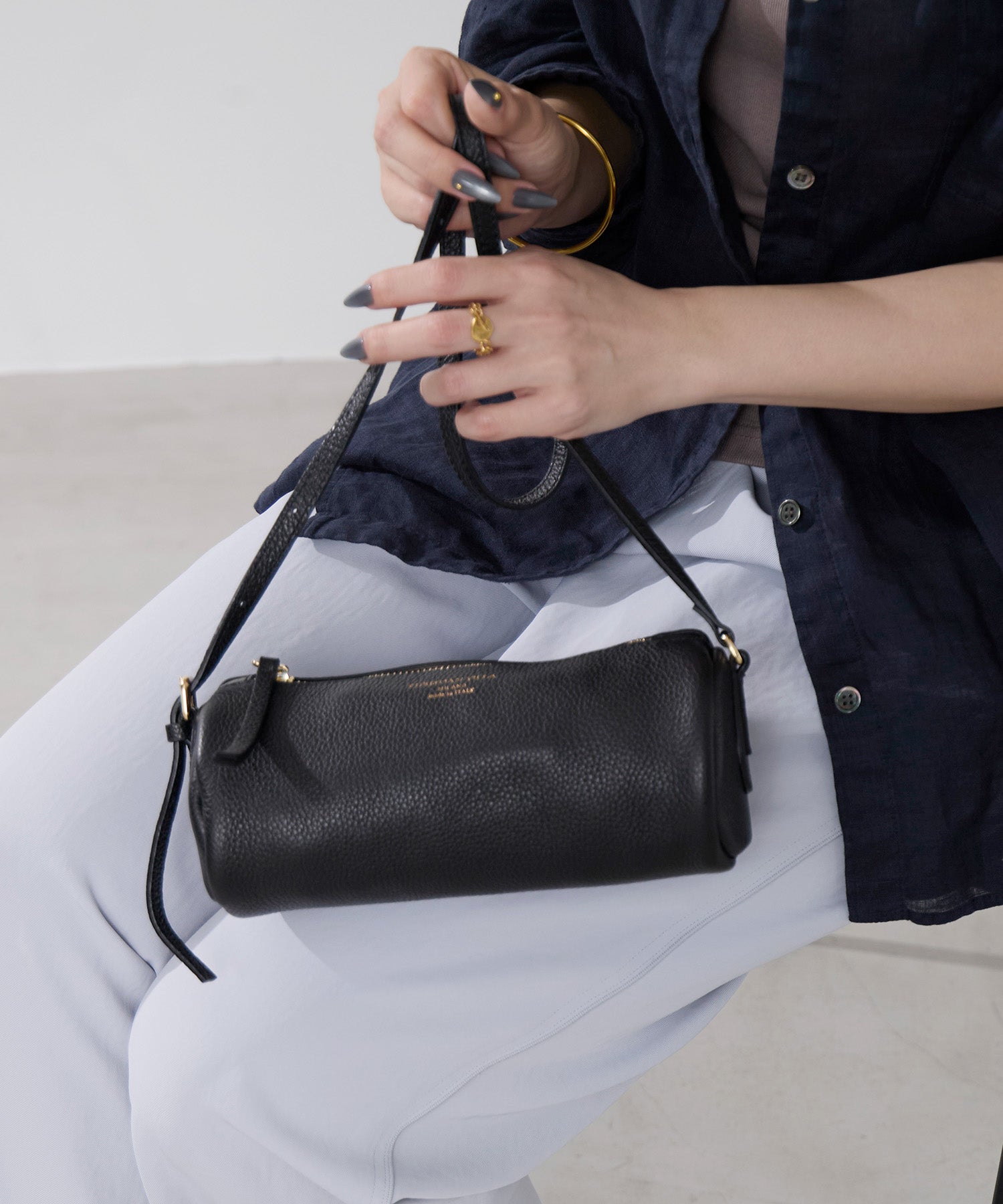 (美品)Christian Villa ショルダーバッグ 30%off]【CHRISTIAN VILLA】ミニショルダーバッグ | MICA&DEAL ONLINE