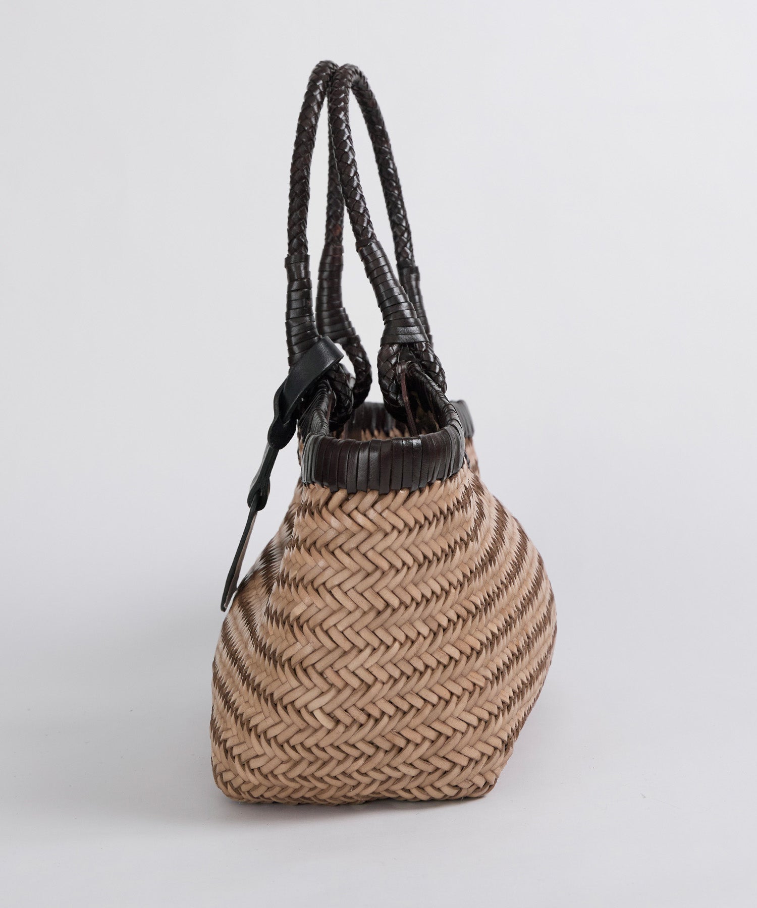 VIPERA THE LABEL】レザーかごバッグ-CRUDELIA FRAME BAG | MICA&DEAL