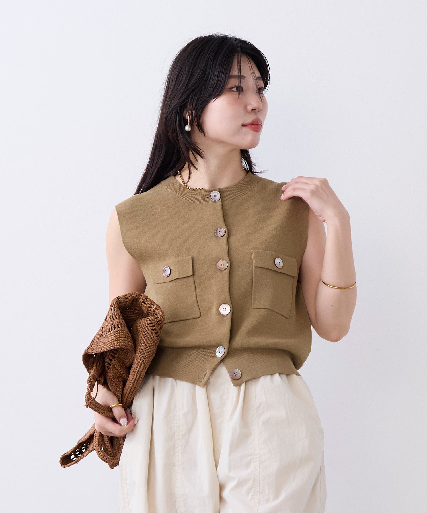 未使用 TAN ニットベスト Bonjour Sagan（ボンジュールサガン） ベスト ジレ ディープVネック