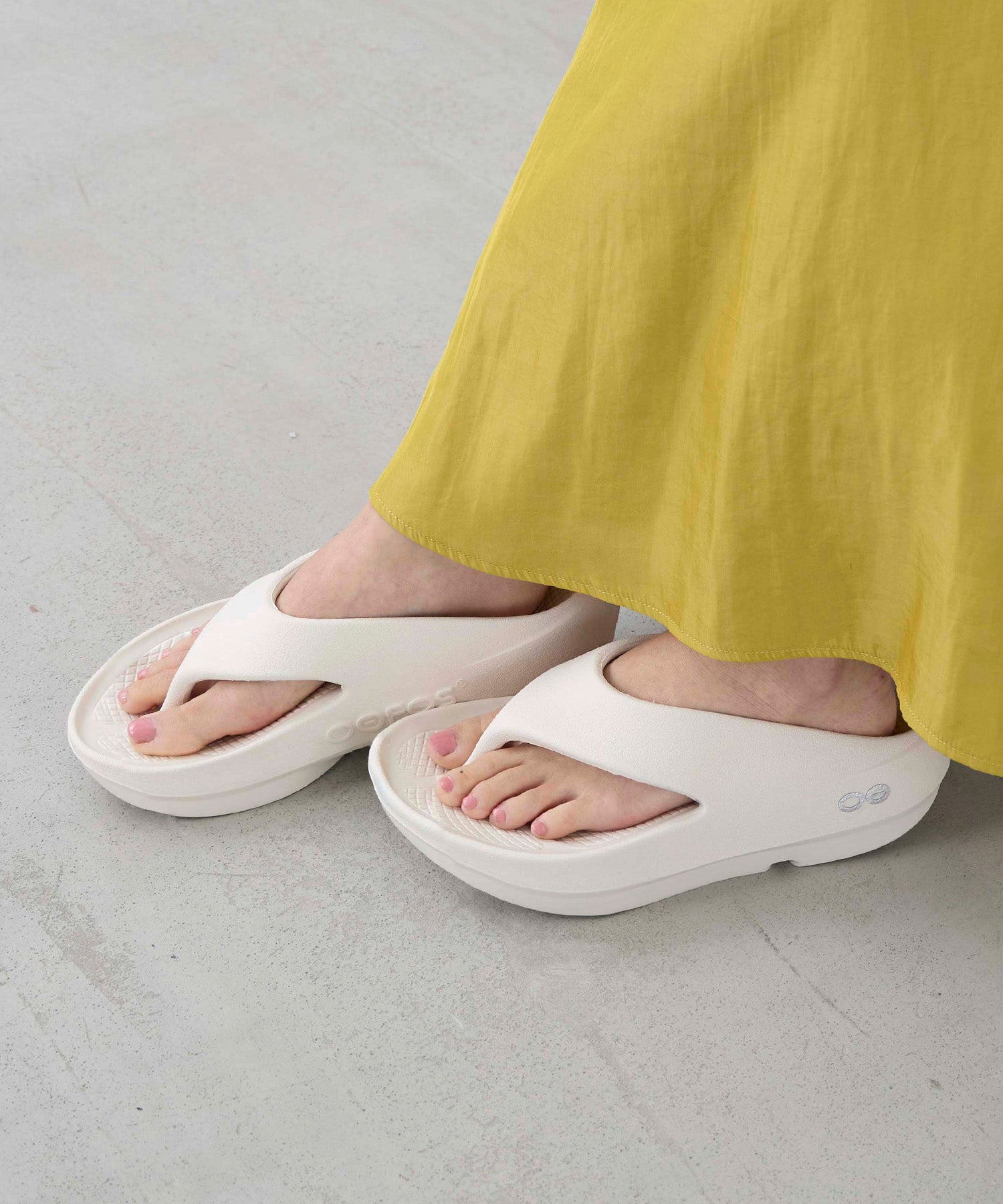 OOFOS】Ooriginal+ リカバリーサンダル | MICA&DEAL ONLINE STORE