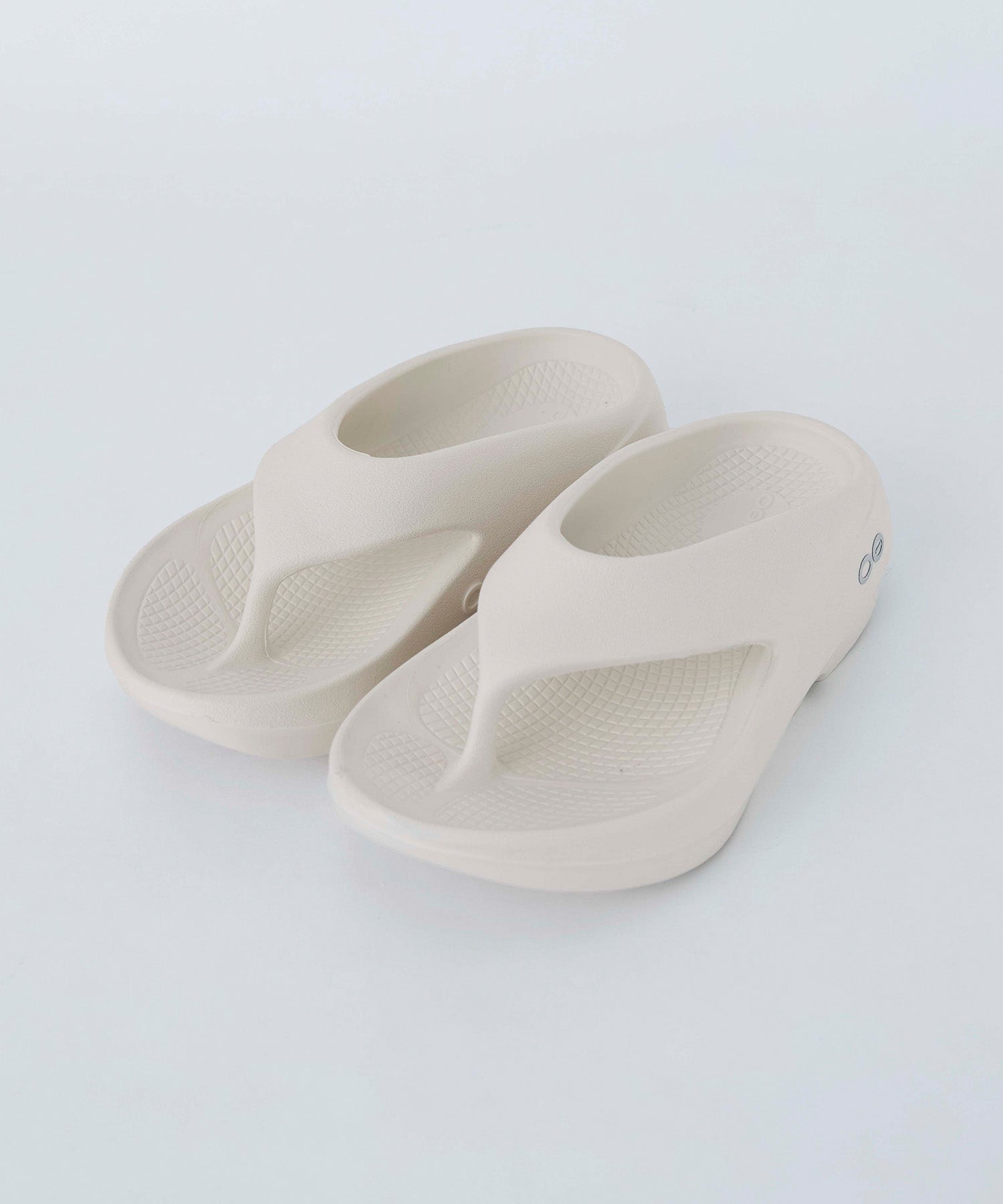 OOFOS】Ooriginal+ リカバリーサンダル | MICA&DEAL ONLINE STORE