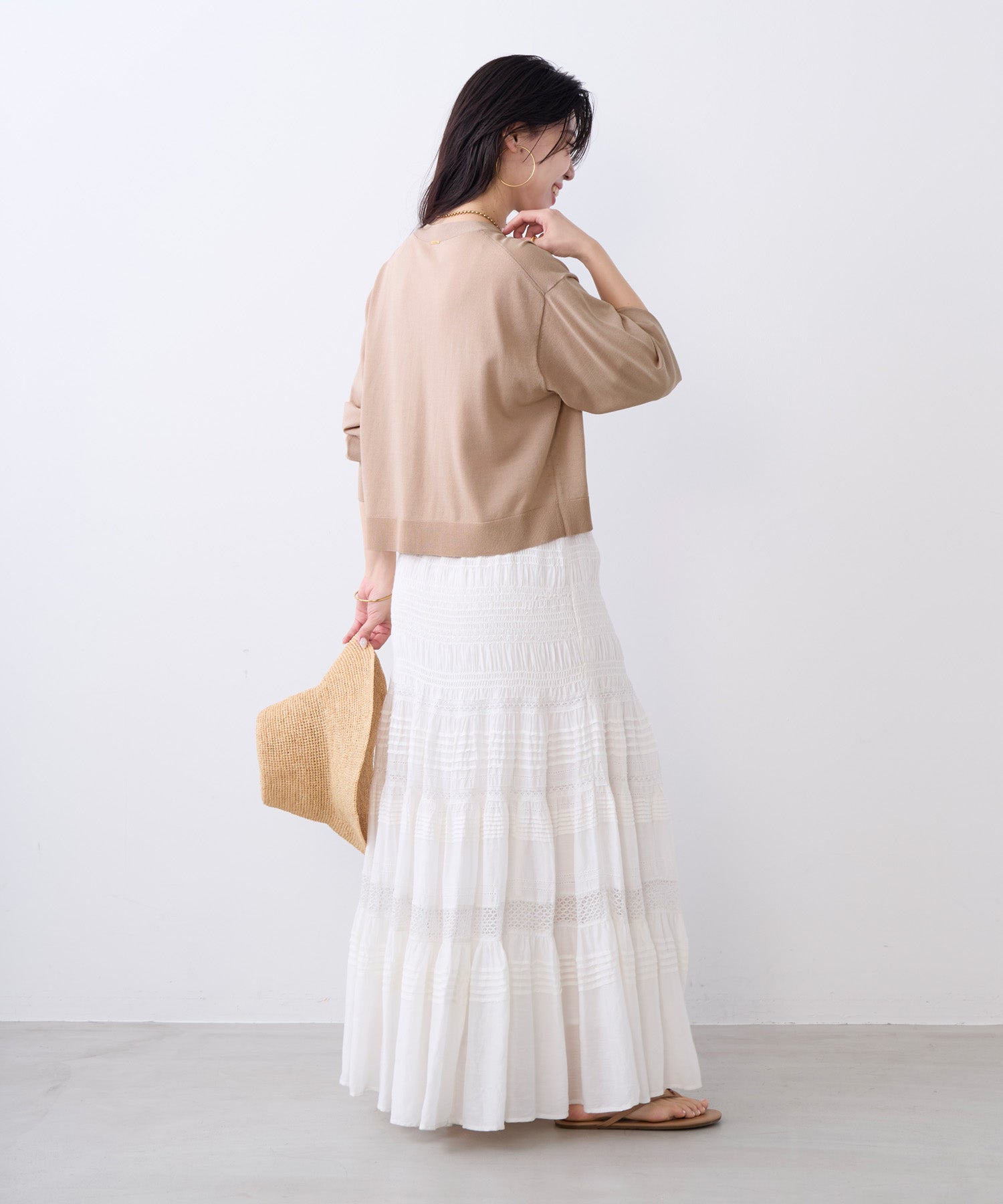efla UVカットVネックショートカーディガン ブラック 接触冷感/UVカット-Vネックショートカーディガン | MICA&DEAL ONLINE STORE