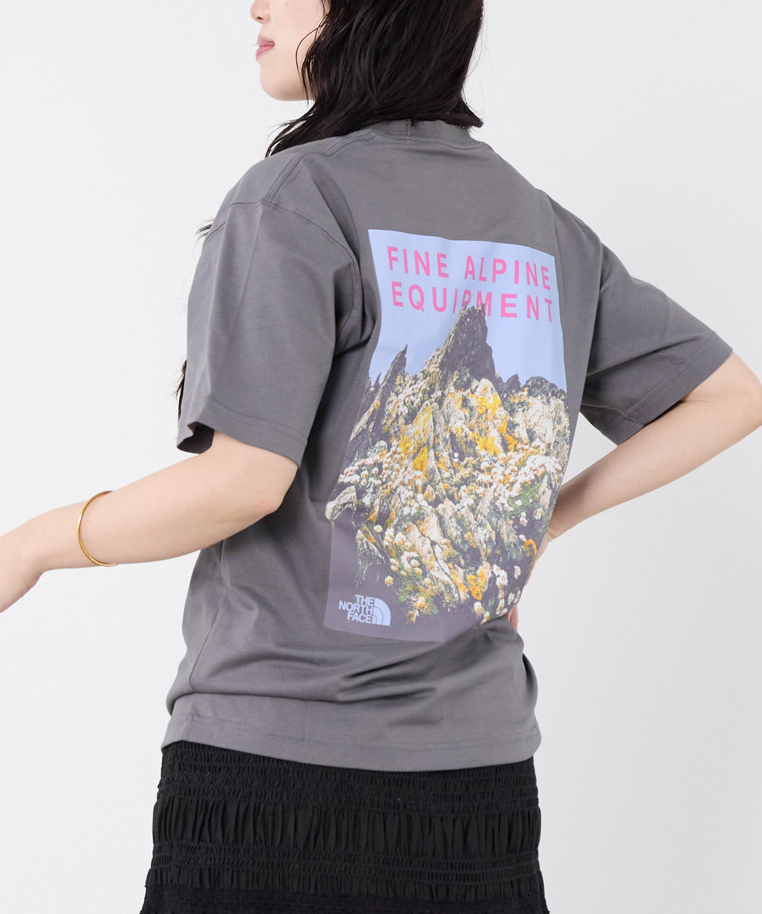 THE NORTH FACE】ショートスリーブマウンテンフラワーT-shirt-Mountain