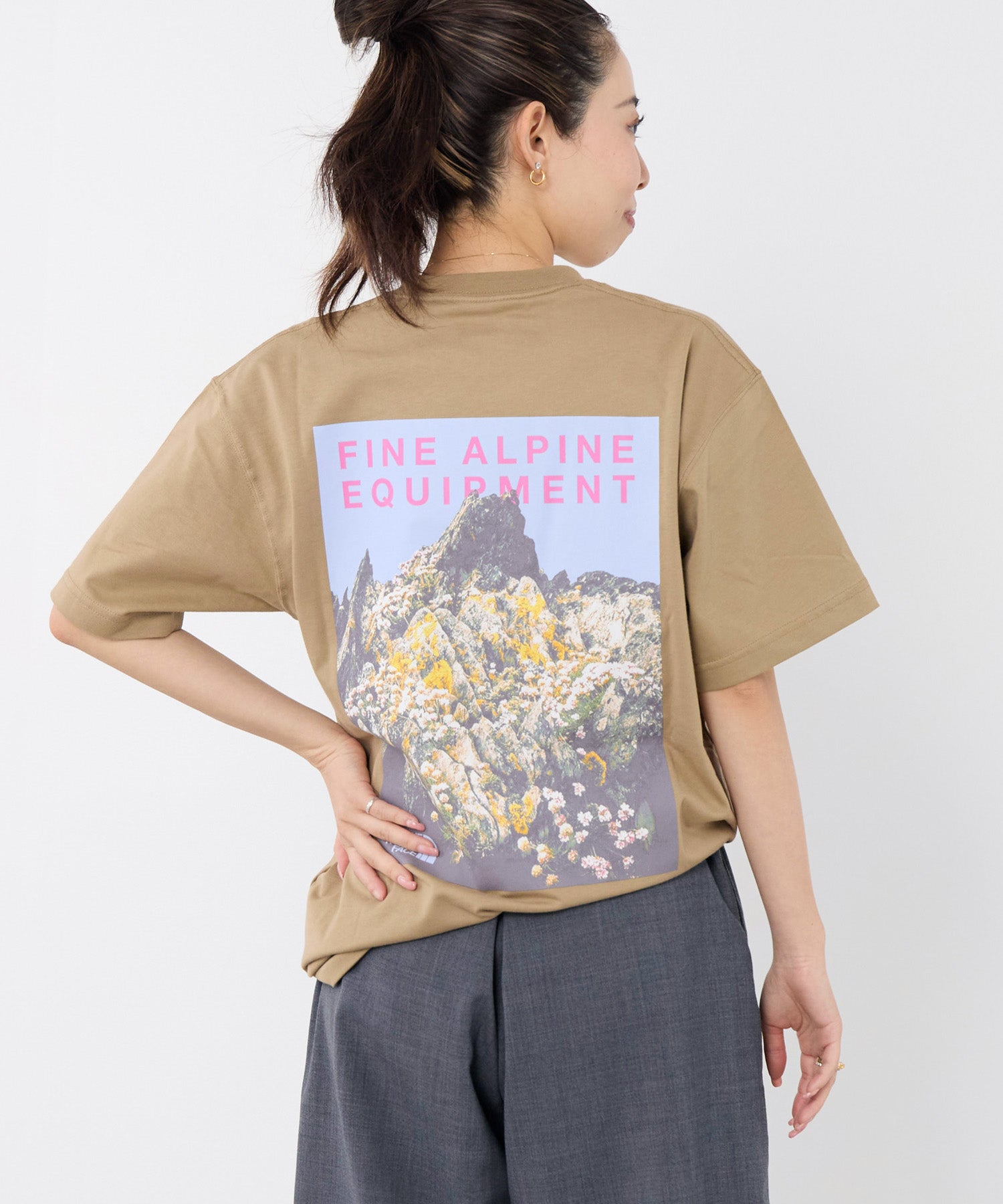 THE NORTH FACE】ショートスリーブマウンテンフラワーT-shirt-Mountain