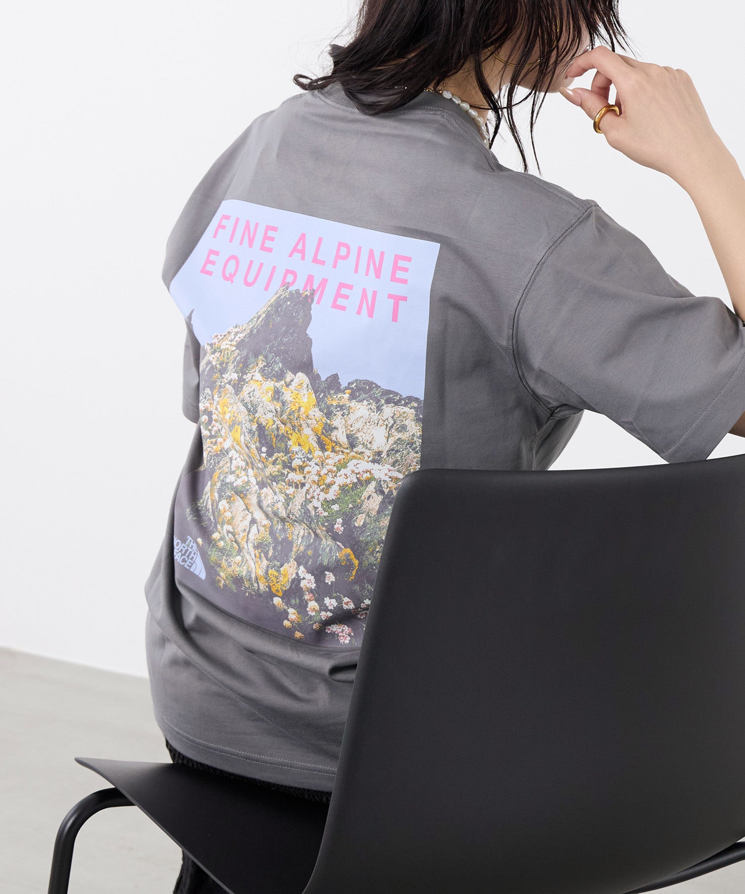 THE NORTH FACE】ショートスリーブマウンテンフラワーT-shirt-Mountain