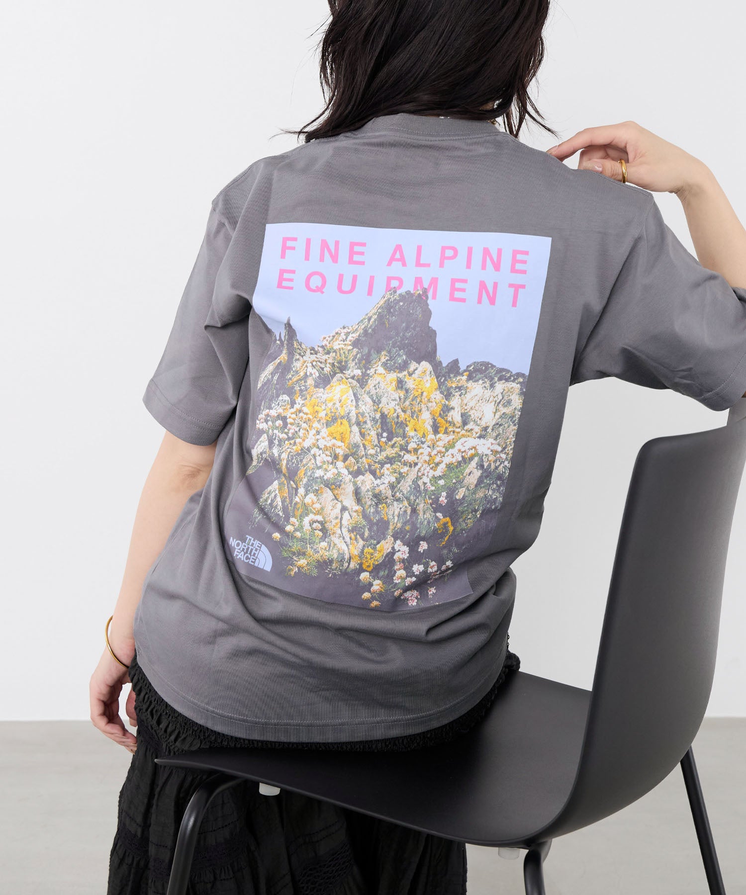 【COEL】フーディ・Tシャツ・マウンテンボトル リトルベアロックグラフィックショートスリーブTシャツ(XS Dark