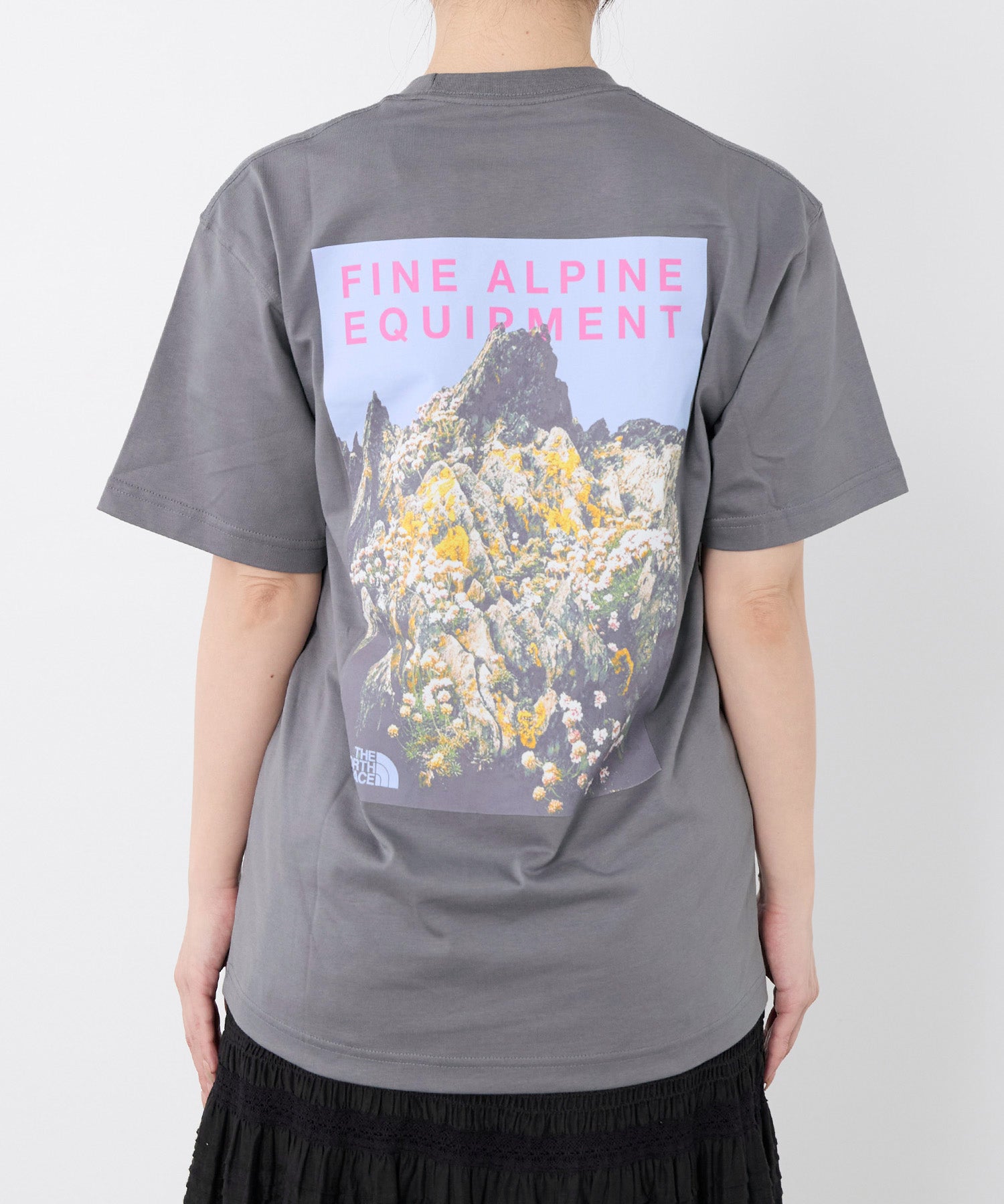 THE NORTH FACE】ショートスリーブマウンテンフラワーT-shirt-Mountain