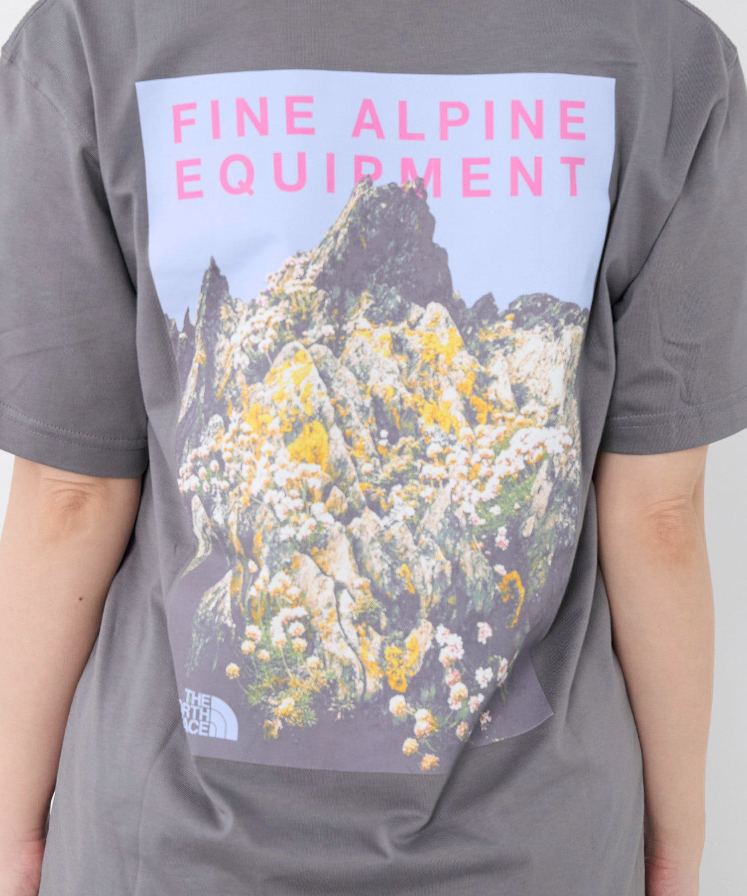 THE NORTH FACE】ショートスリーブマウンテンフラワーT-shirt-Mountain