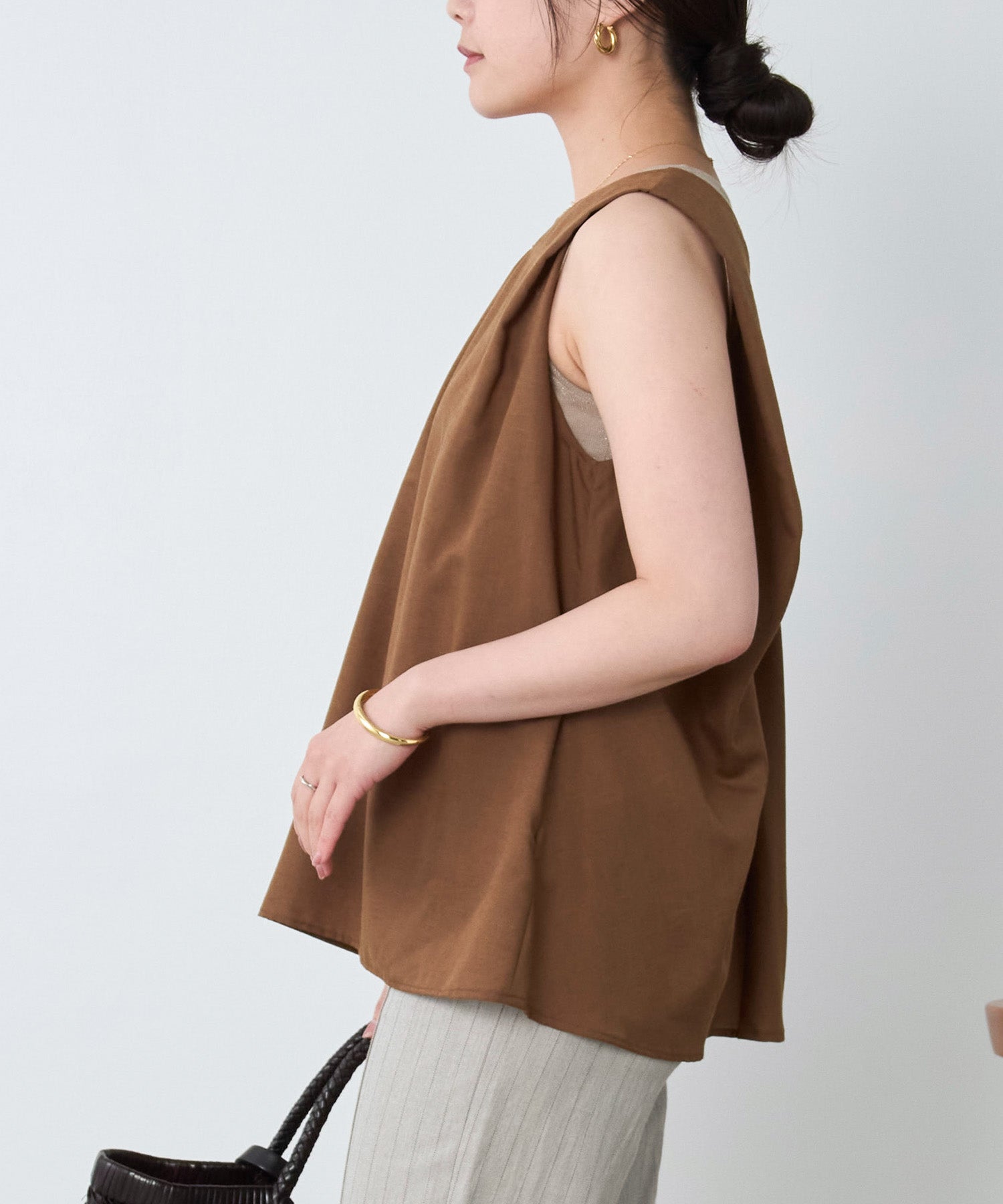 接触冷感-2WAYツイストノースリーブブラウス | MICA&DEAL ONLINE STORE