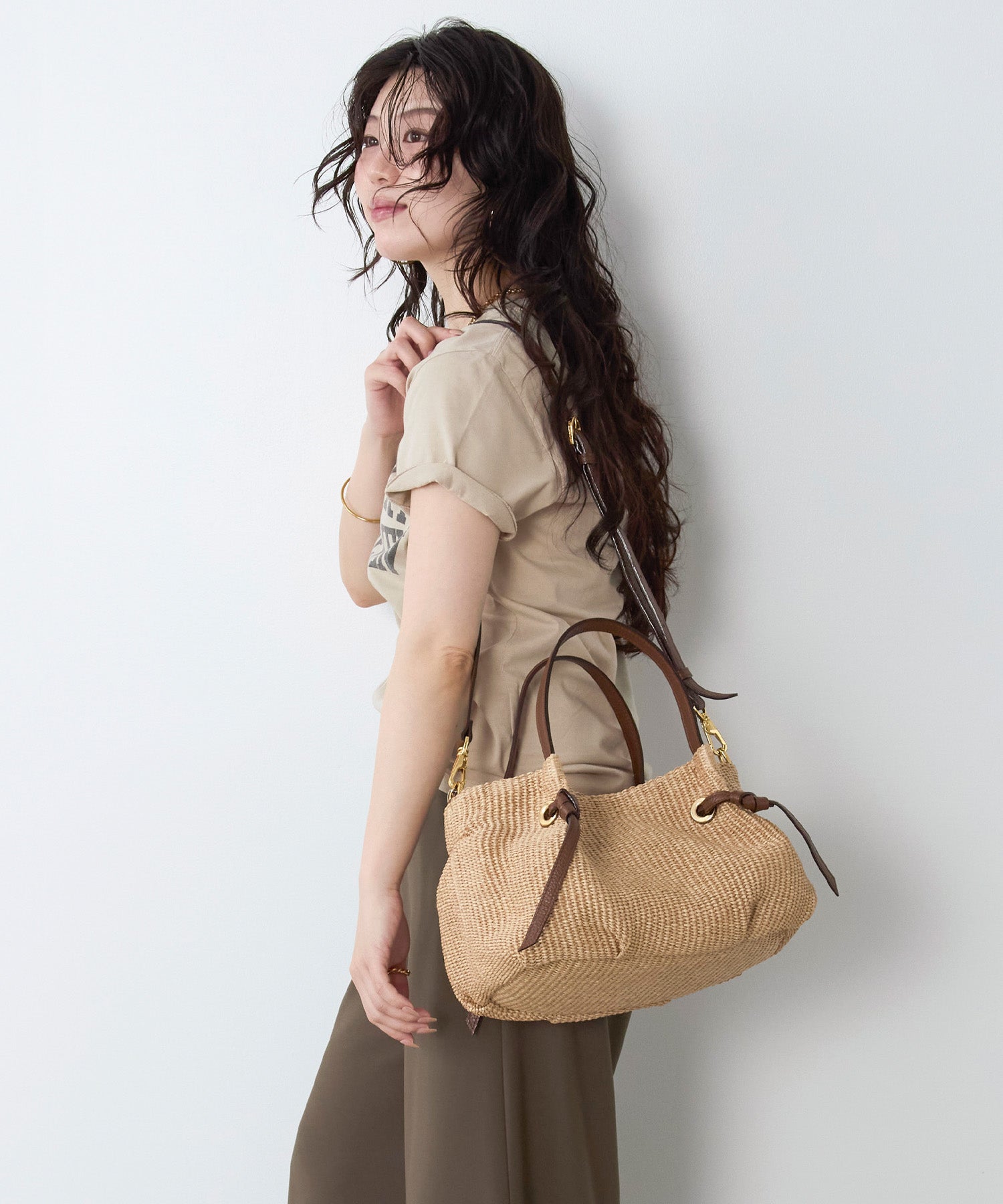 VIOLAd'ORO】ラフィア調レザーハンドバッグ-SANDRO | MICA&DEAL ONLINE