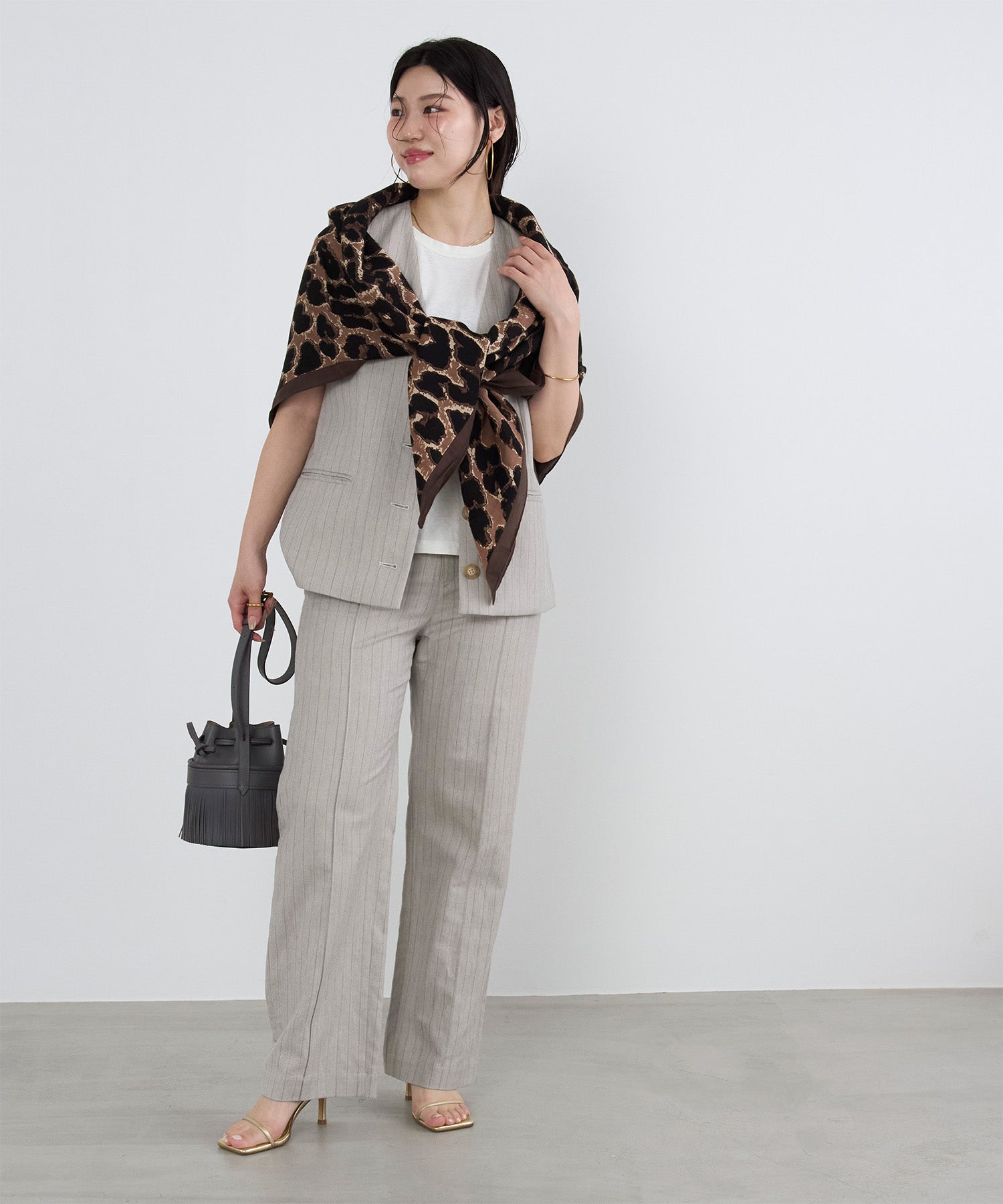 ハグオーワー＆manipuri　コラボレオパードpt柄　スカーフ manipuri】レオパードスカーフ | MICA&DEAL ONLINE STORE
