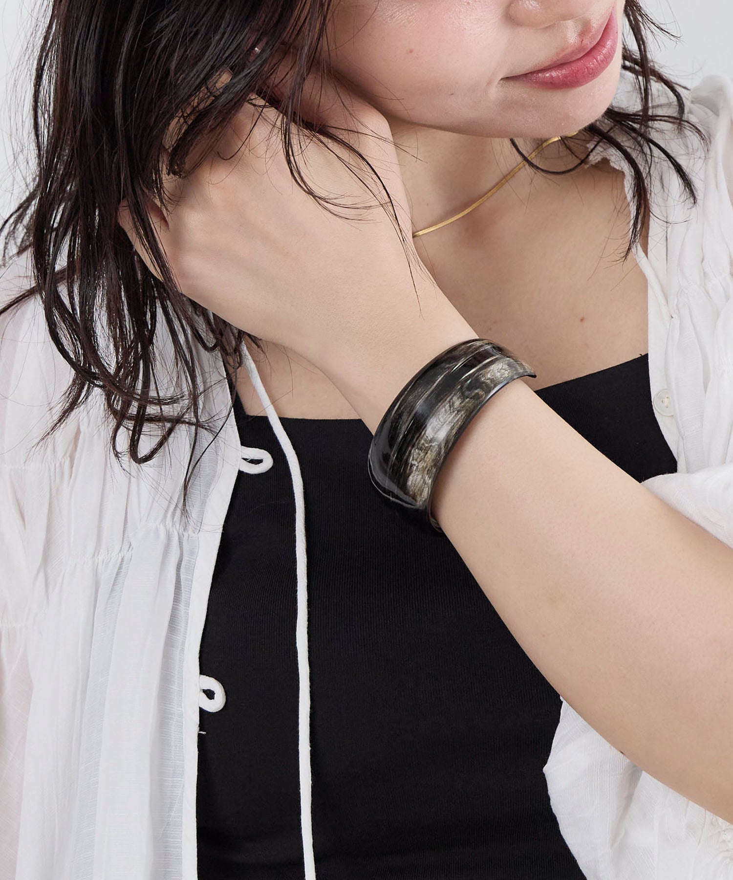 NS Paris/バングル AFRICANSQUARE】牛角バングル-BLACK | MICA&DEAL ONLINE STORE