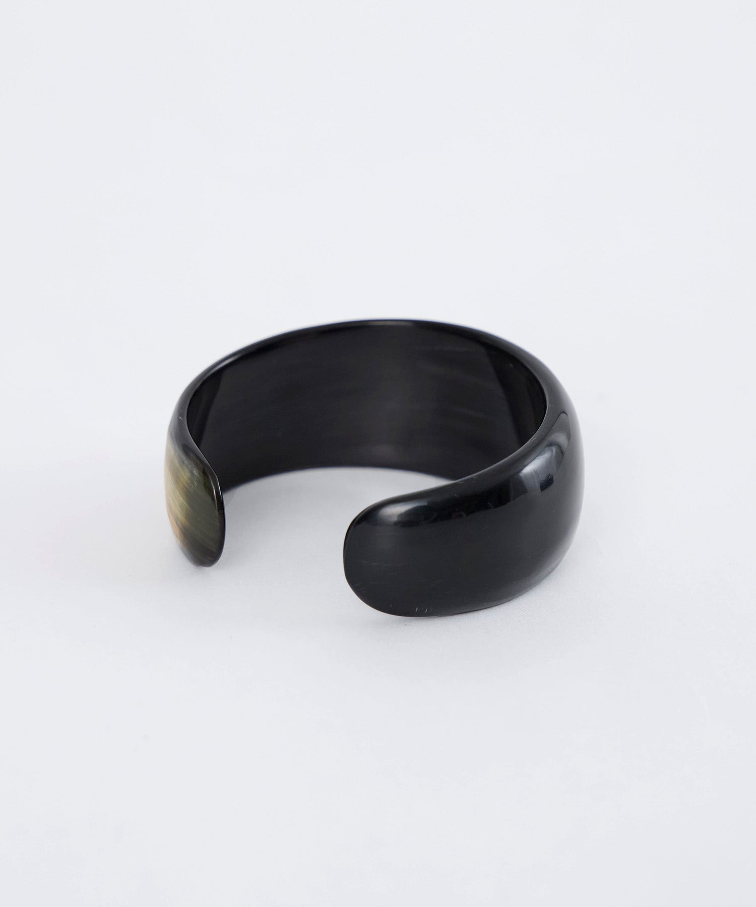 AFRICANSQUARE】牛角バングル-BLACK | MICA&DEAL ONLINE STORE