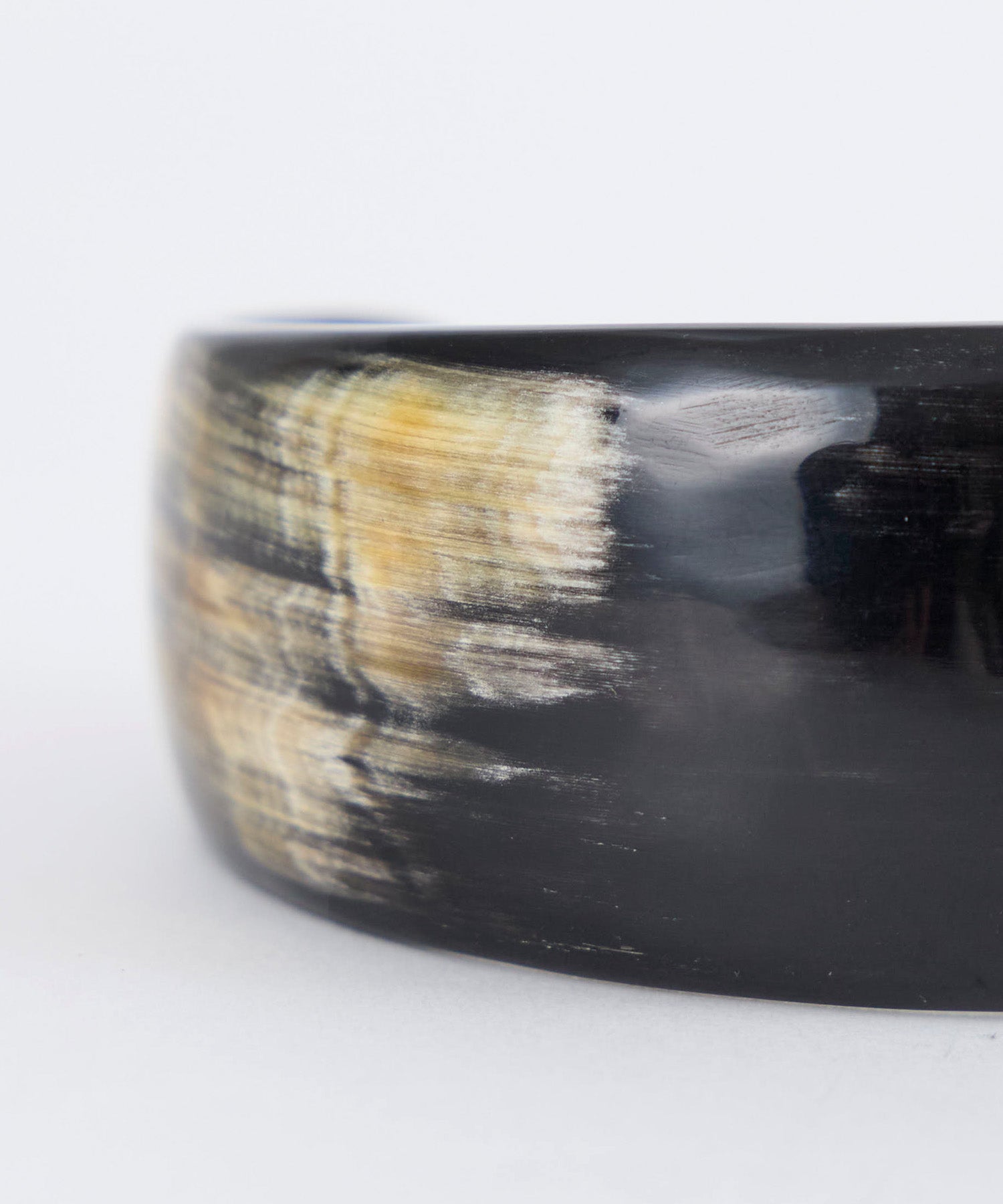 AFRICANSQUARE】牛角バングル-BLACK | MICA&DEAL ONLINE STORE