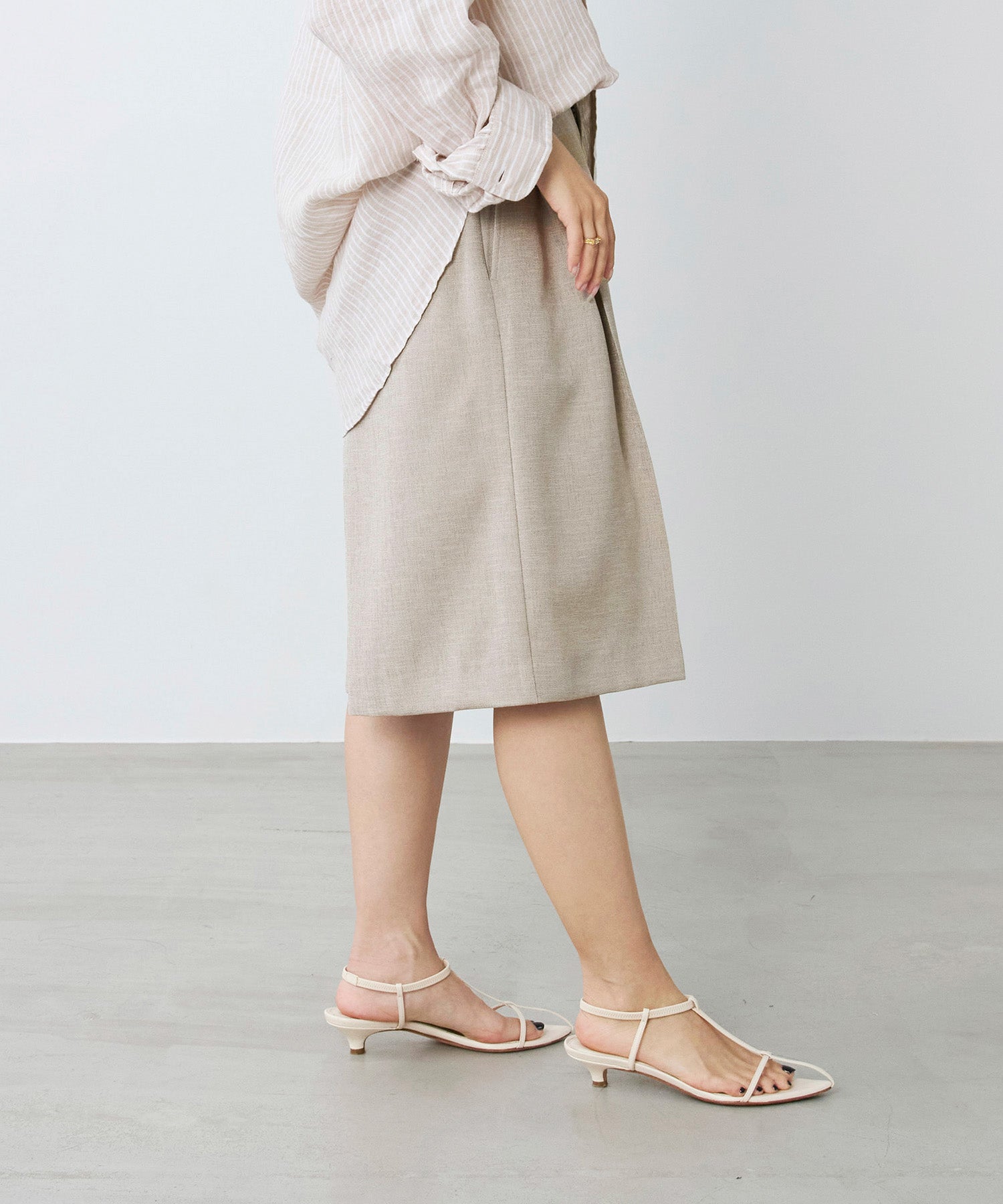 【mizさま専用ページ】linenブラック＆オーカーベージュ＊ハーフ丈パンツＭ寸 20%off]2タックハーフパンツ | MICA&DEAL ONLINE STORE