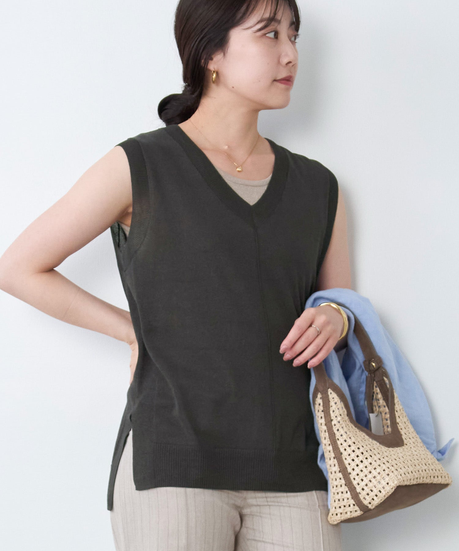 接触冷感/吸水速乾-シアーVネックニットベスト | MICA&DEAL ONLINE STORE