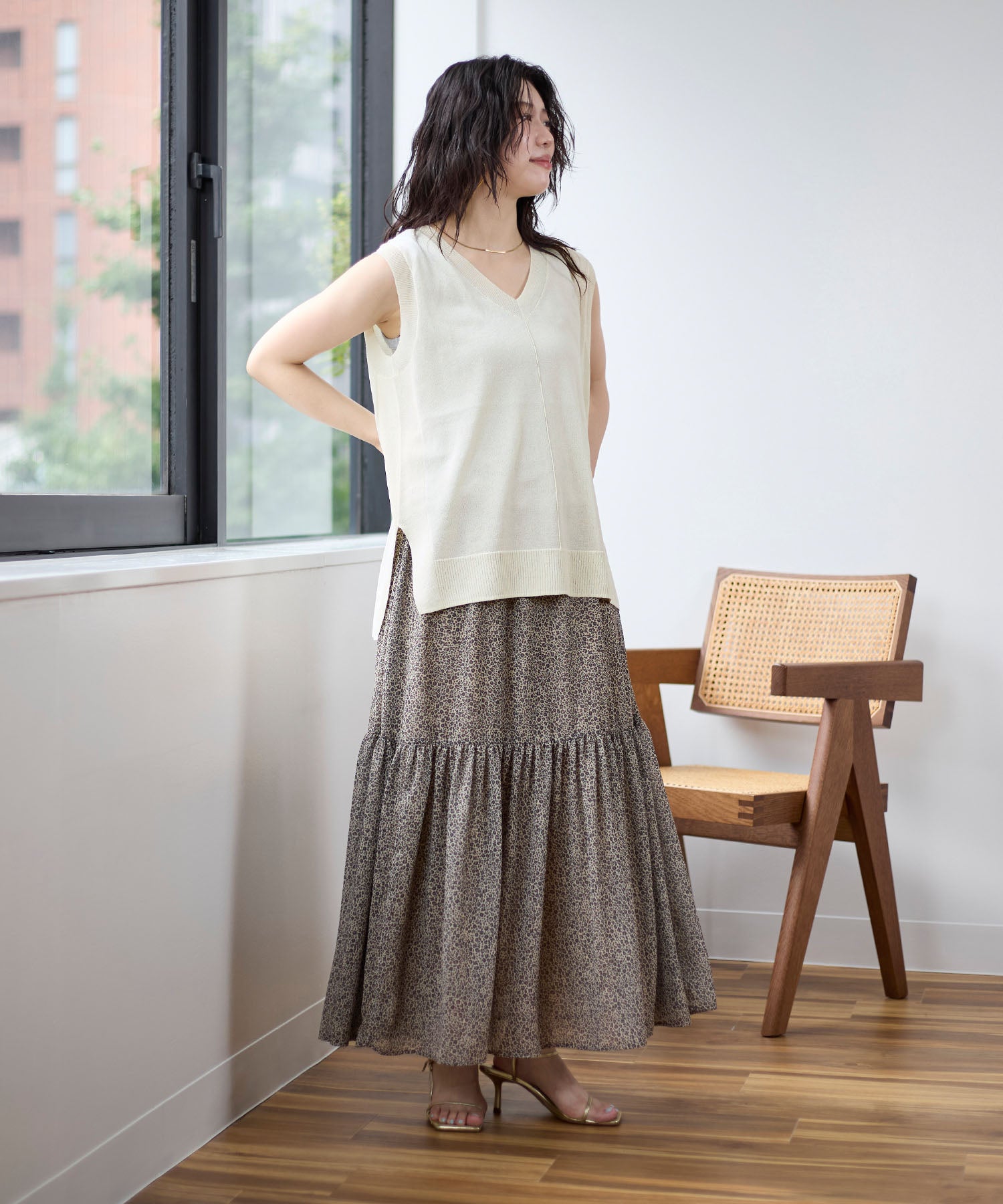 20%off]接触冷感/吸水速乾-シアーVネックニットベスト | MICA&DEAL