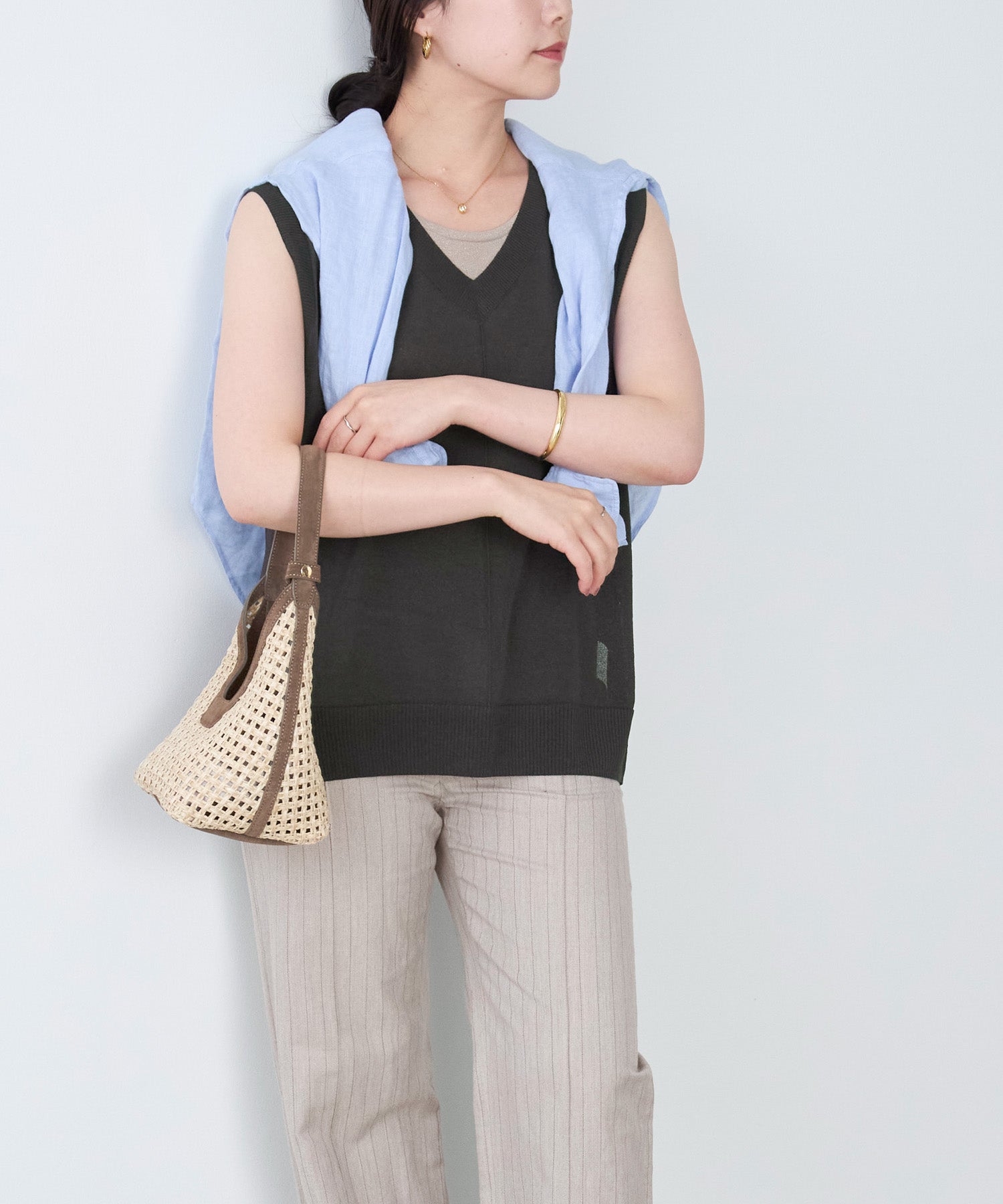 接触冷感/吸水速乾-シアーVネックニットベスト | MICA&DEAL ONLINE STORE