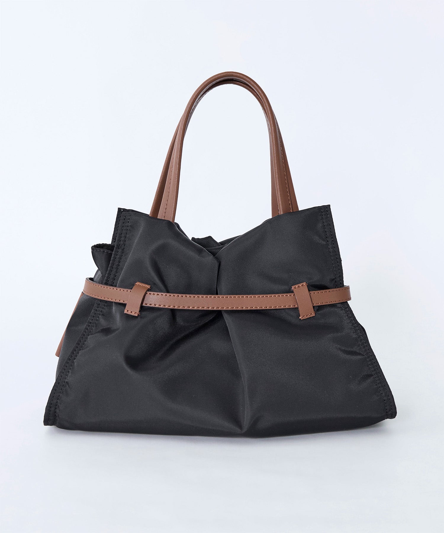 ナイロンオックスキルトあおりポケット付きトートバッグM ブラウン×ブラック VIOLAd'ORO】ナイロンベルトハンドバッグ S-BIANCA TOTE BAG