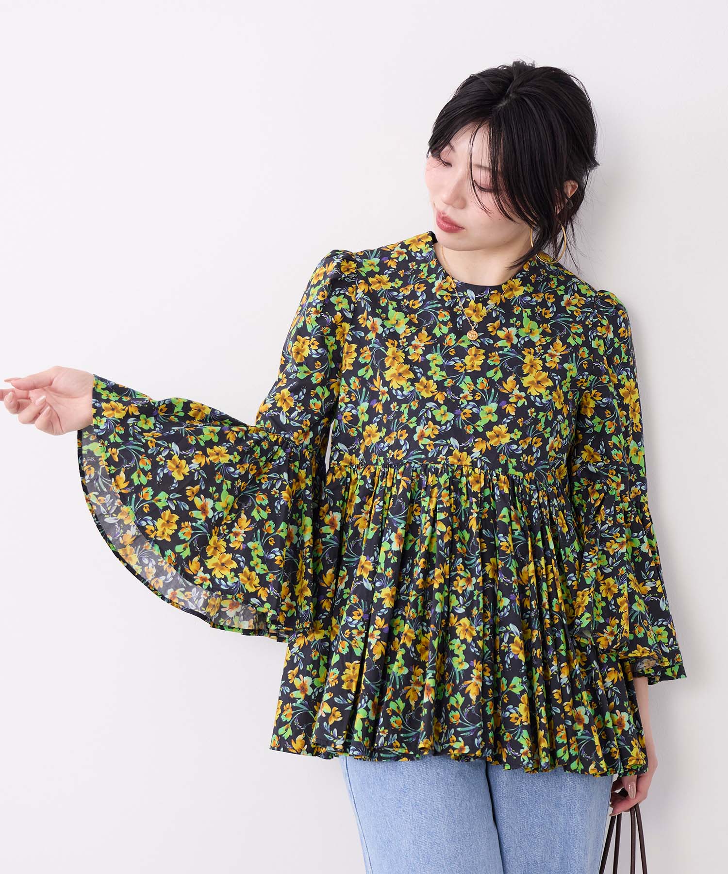 MARIHA】ベルフラワーのブラウス | MICA&DEAL ONLINE STORE