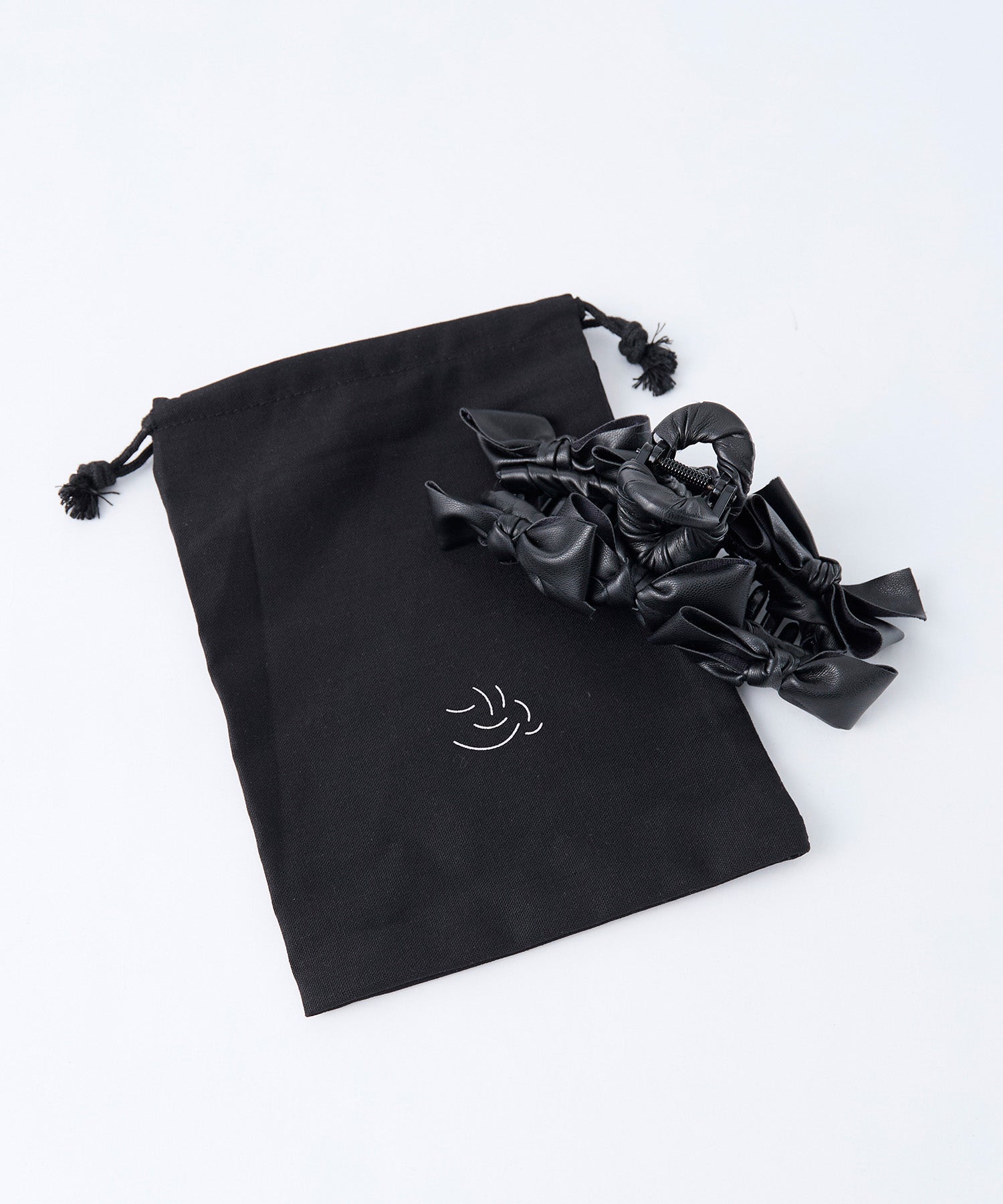 TRESSE】レザーリボンヘアクリップ-Leather ruban clip | MICA&DEAL