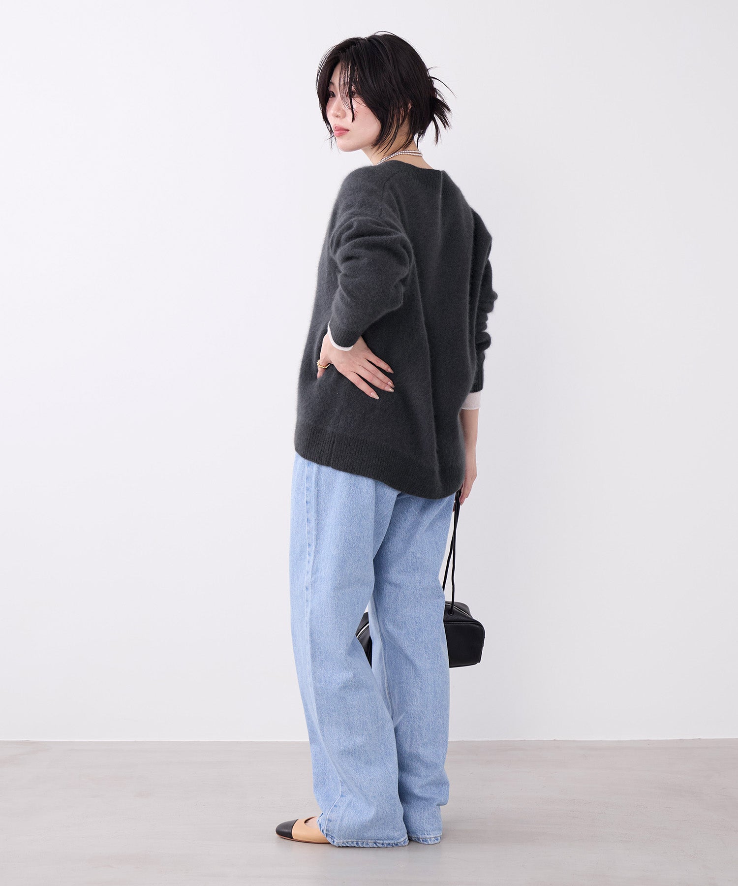 ラクーンデュアルVネックニット | MICA&DEAL ONLINE STORE